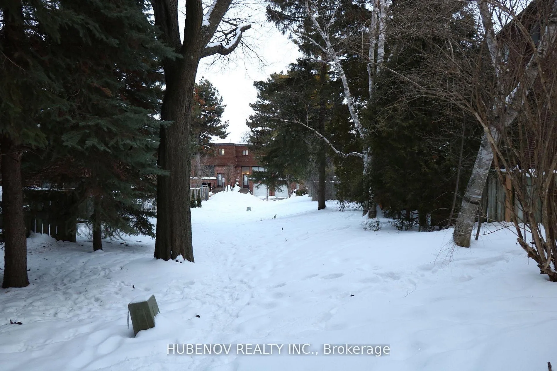 Photo 21 of 49 Stately Way, Markham, Royal Orchard — HOMEH