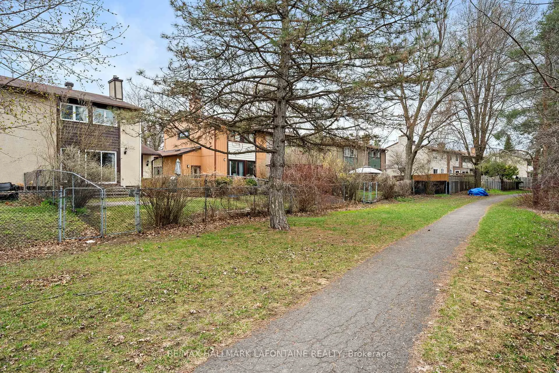 Photo 31 of 7911 Jeanne D'arc Boulevard N, Ottawa, Orleans Wood — HOMEH