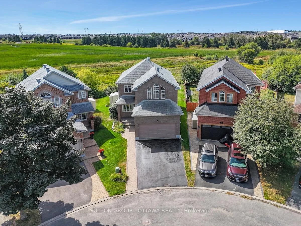 Photo 2 of 22 Dunnet Court, Ottawa, Kanata - Glencairn/Hazeldean — HOMEH