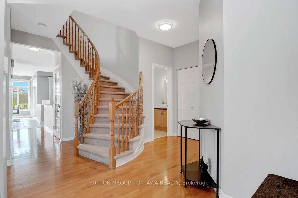 Photo 5 of 22 Dunnet Court, Ottawa, Kanata - Glencairn/Hazeldean — HOMEH
