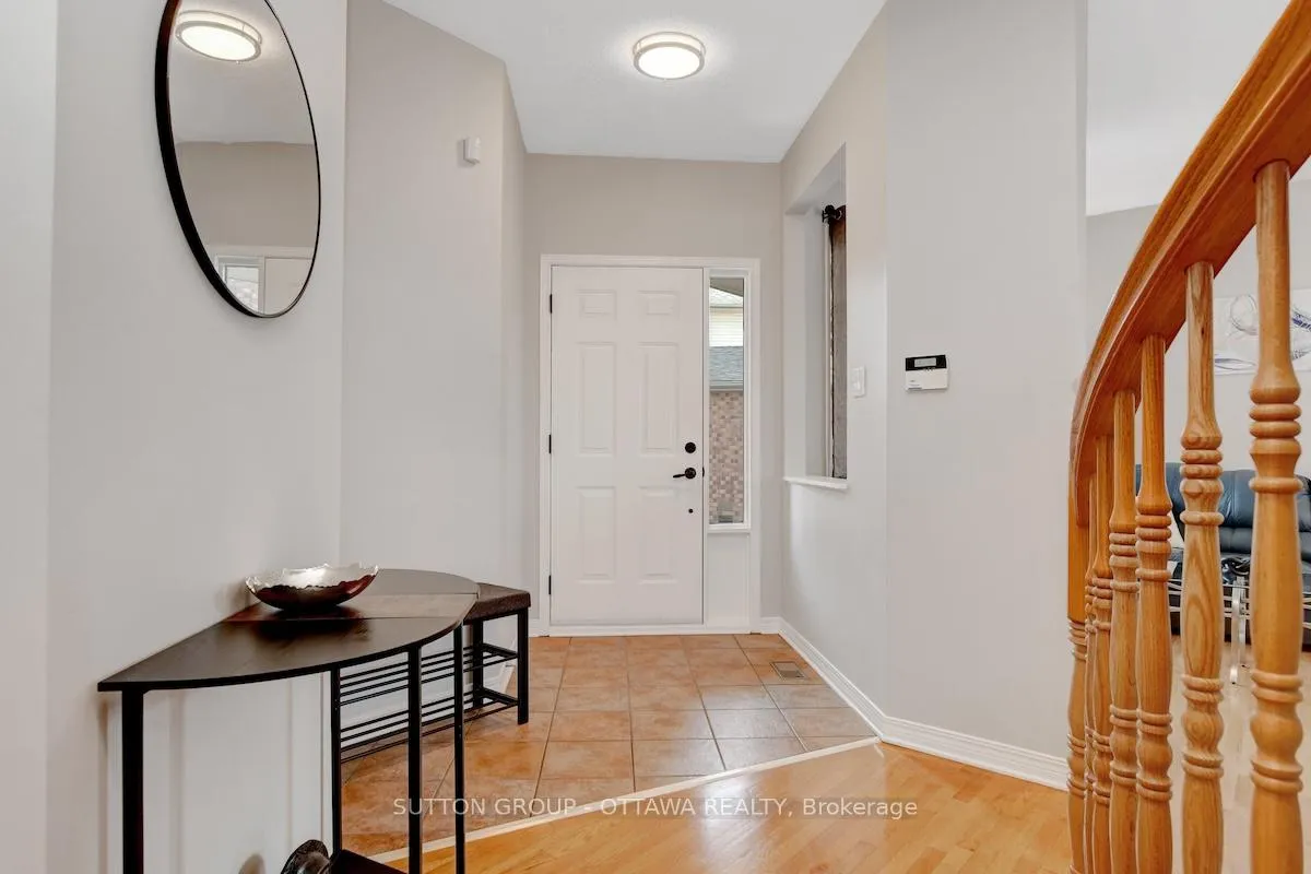 Photo 6 of 22 Dunnet Court, Ottawa, Kanata - Glencairn/Hazeldean — HOMEH
