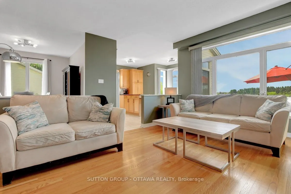 Photo 13 of 22 Dunnet Court, Ottawa, Kanata - Glencairn/Hazeldean — HOMEH