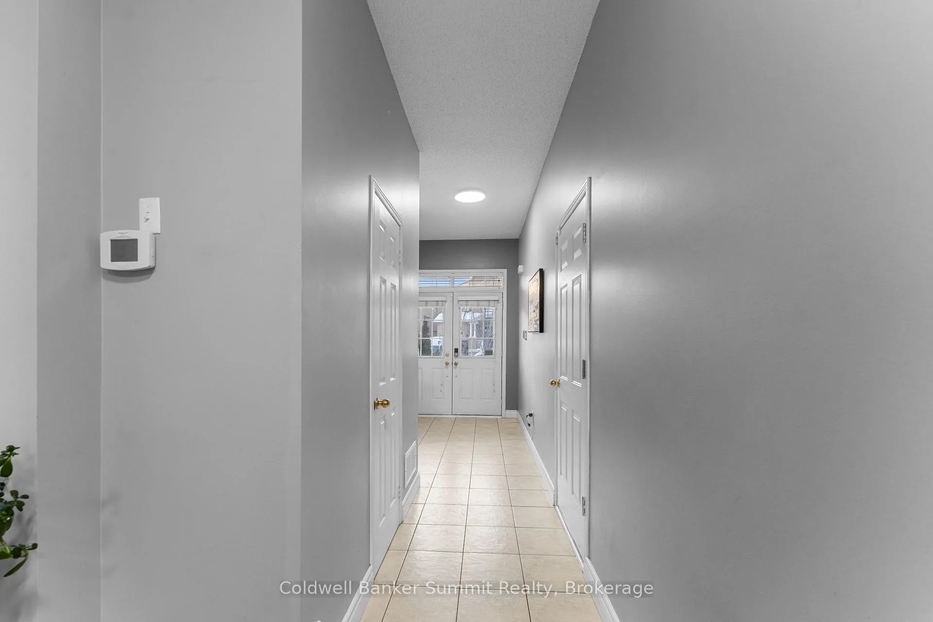 Photo 2 of 150 Laramie Crescent, Vaughan, Patterson — HOMEH