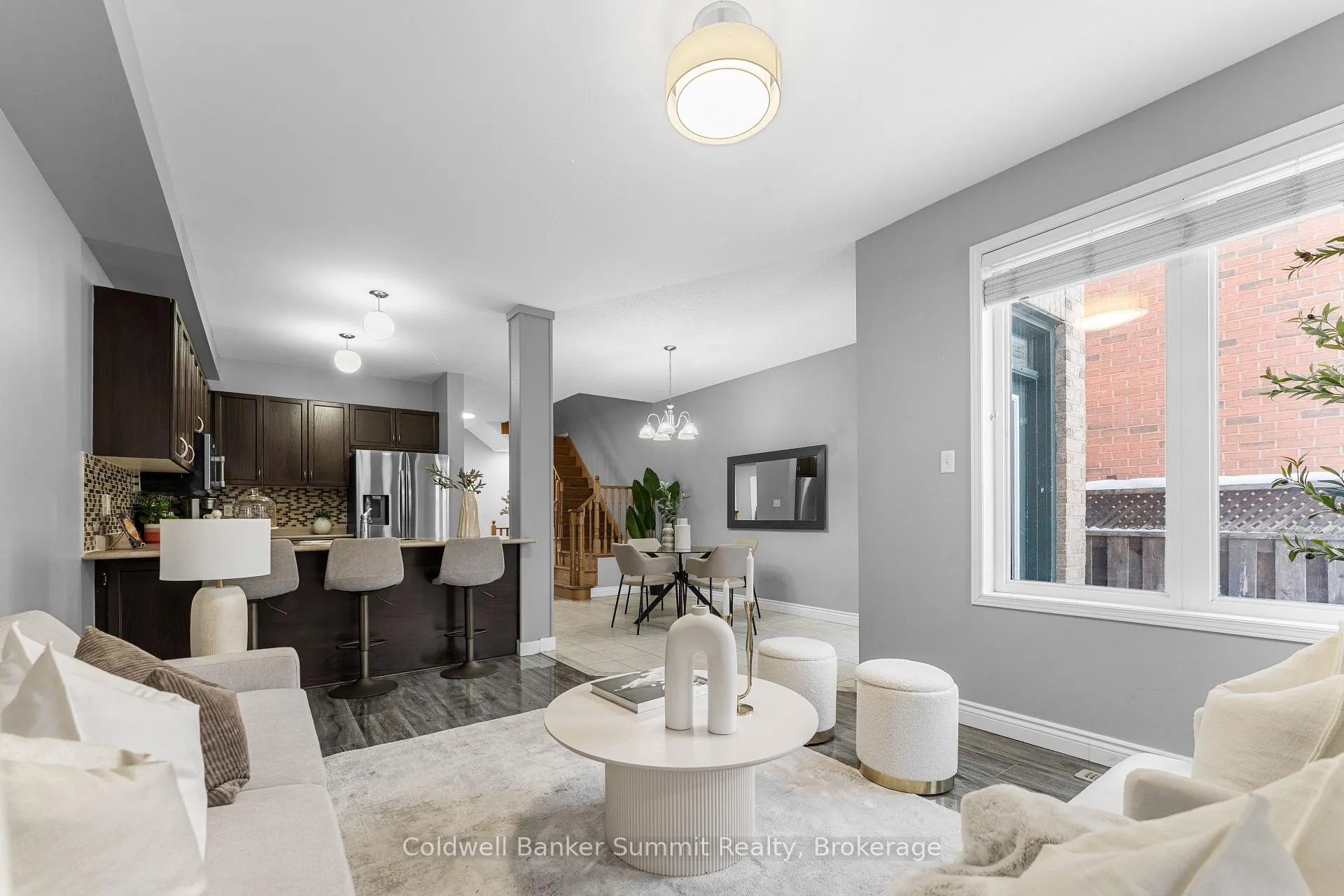 Photo 7 of 150 Laramie Crescent, Vaughan, Patterson — HOMEH