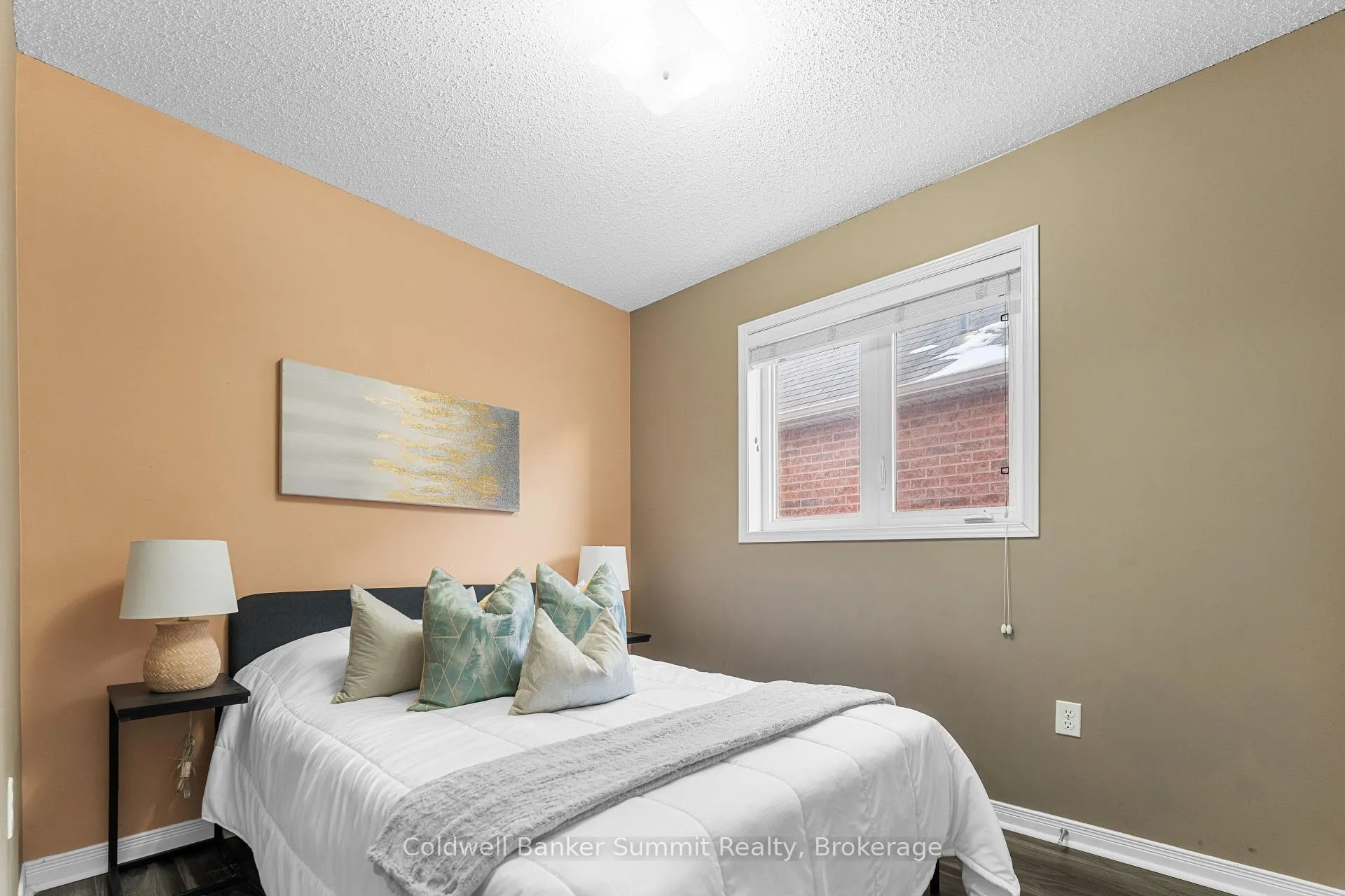 Photo 16 of 150 Laramie Crescent, Vaughan, Patterson — HOMEH