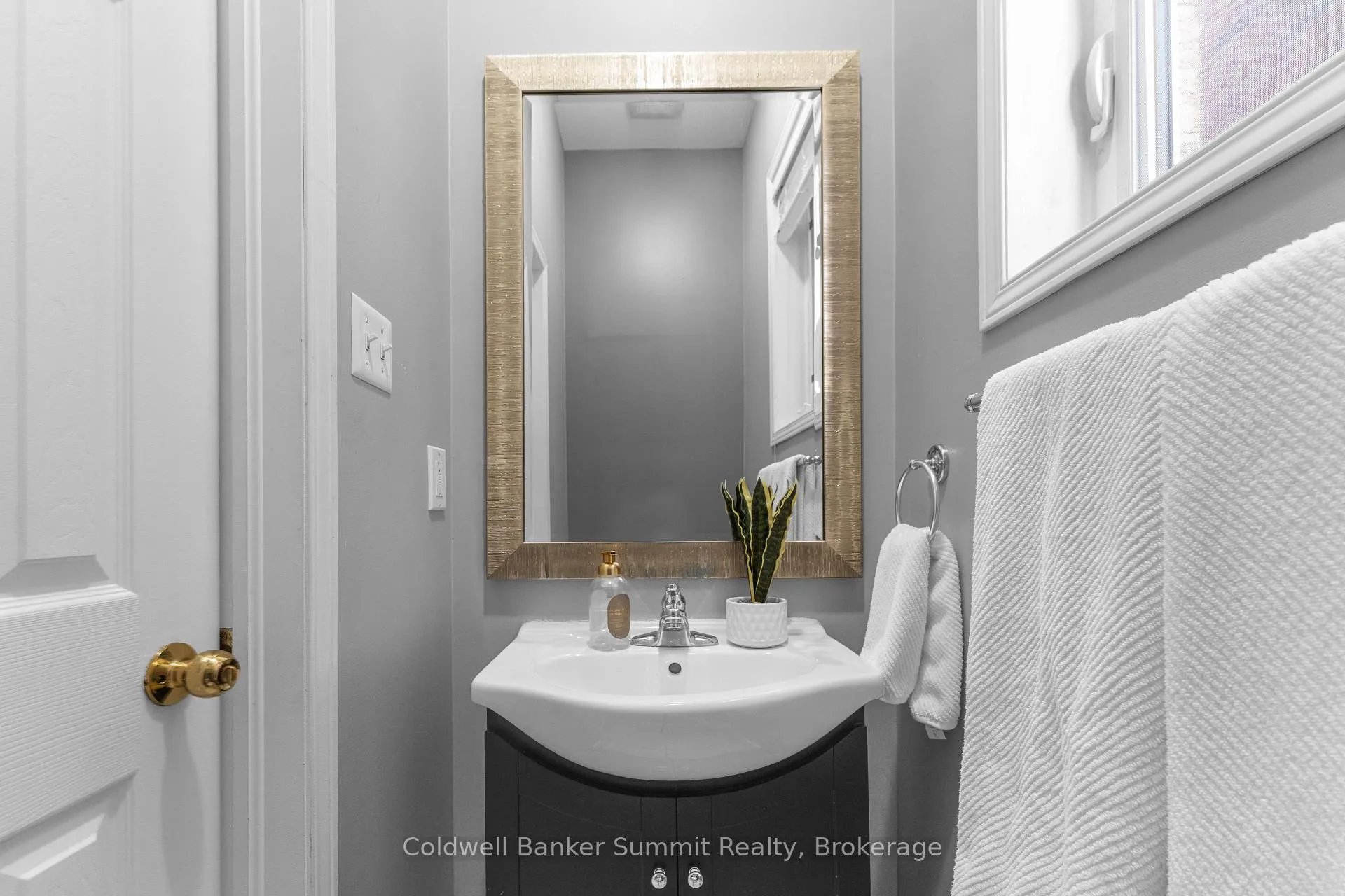 Photo 25 of 150 Laramie Crescent, Vaughan, Patterson — HOMEH