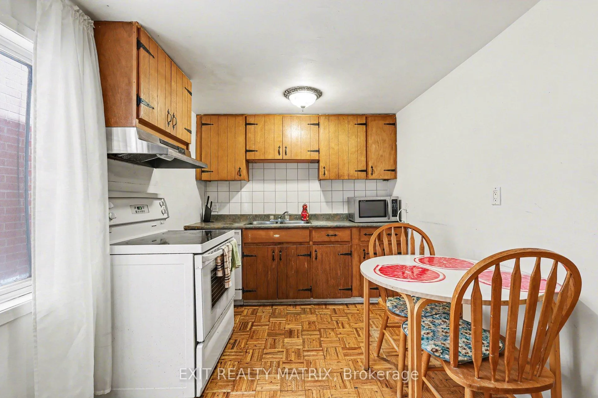 Photo 5 of 70 Bolton Street, Ottawa, Lower Town/Byward Market — HOMEH