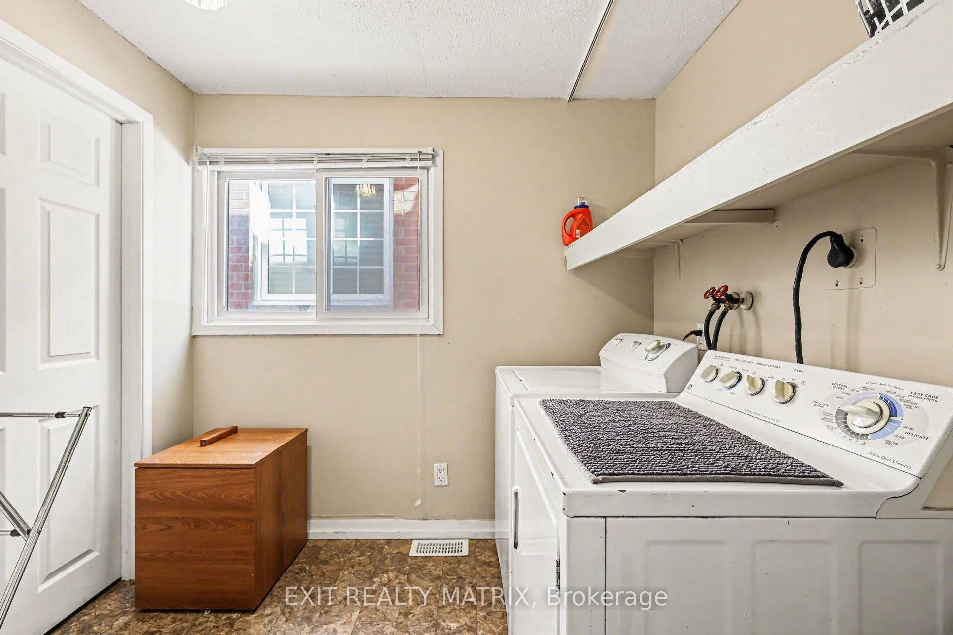 Photo 9 of 70 Bolton Street, Ottawa, Lower Town/Byward Market — HOMEH