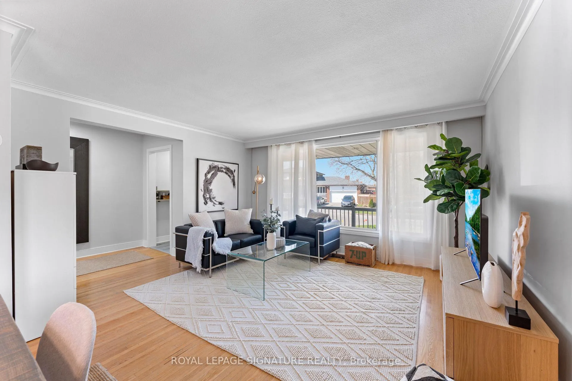 Photo 11 of 5 Westwynd Court, Etobicoke, Willowridge-Martingrove-Richview — HOMEH