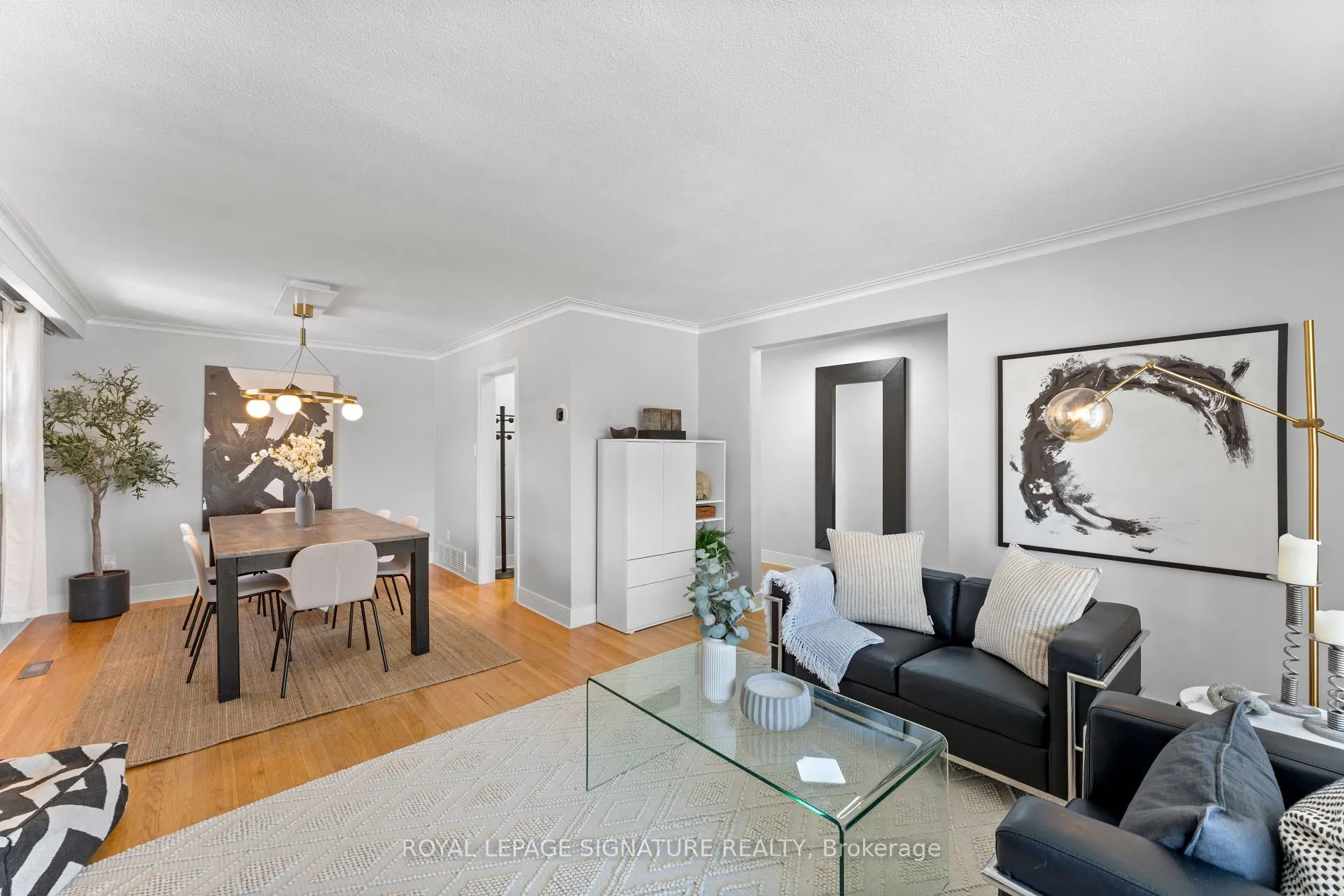Photo 12 of 5 Westwynd Court, Etobicoke, Willowridge-Martingrove-Richview — HOMEH