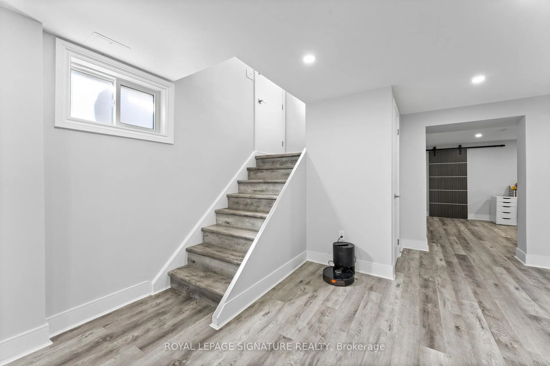 Photo 33 of 5 Westwynd Court, Etobicoke, Willowridge-Martingrove-Richview — HOMEH