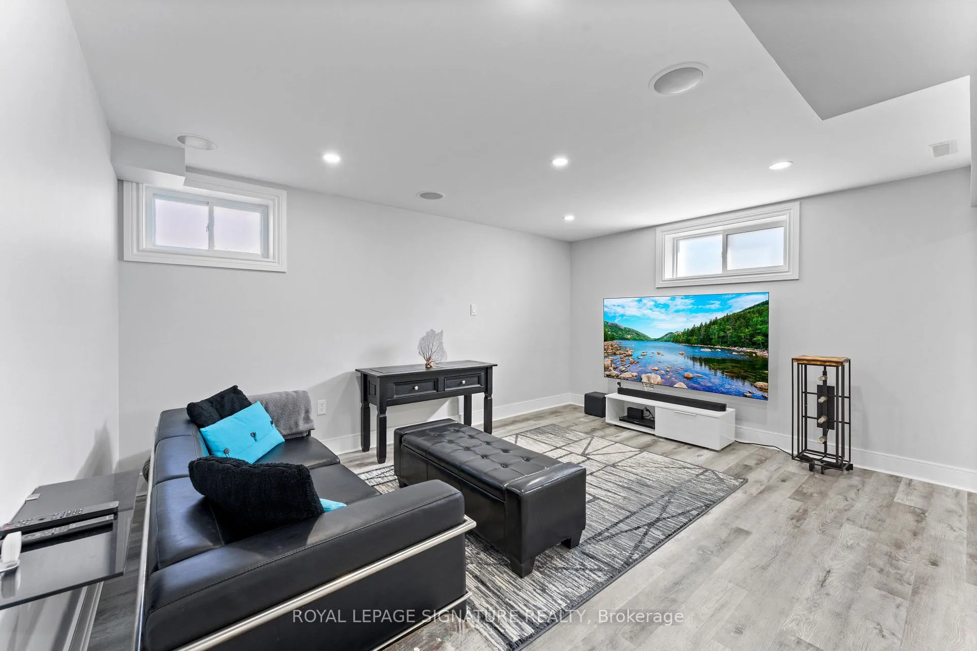 Photo 36 of 5 Westwynd Court, Etobicoke, Willowridge-Martingrove-Richview — HOMEH