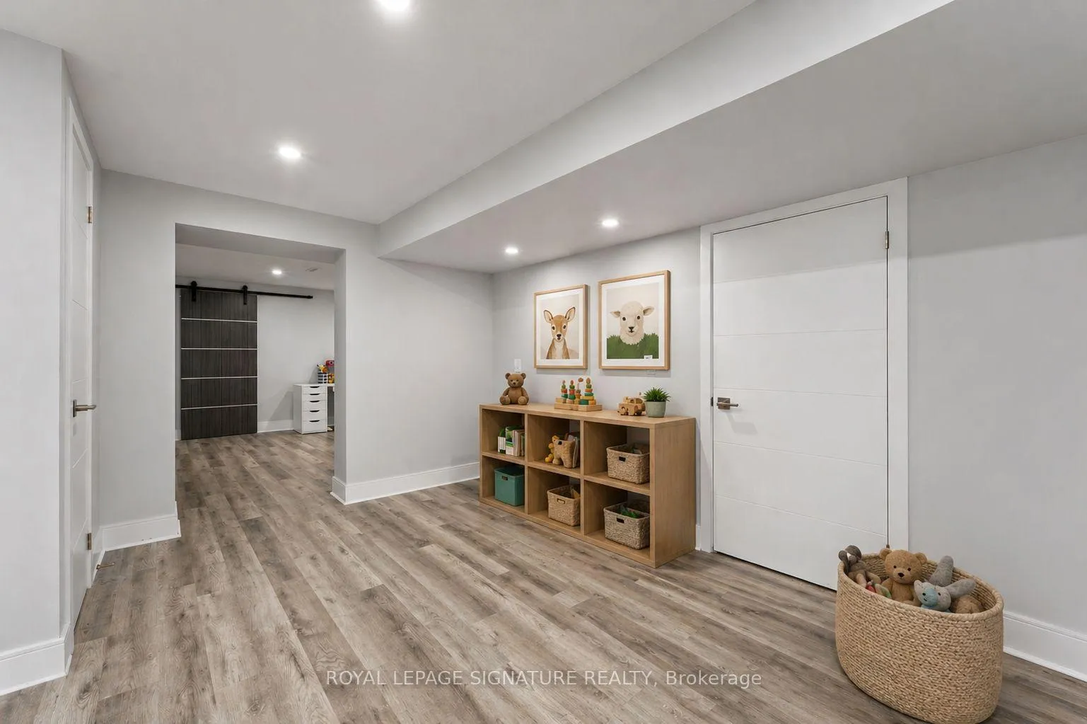 Photo 38 of 5 Westwynd Court, Etobicoke, Willowridge-Martingrove-Richview — HOMEH