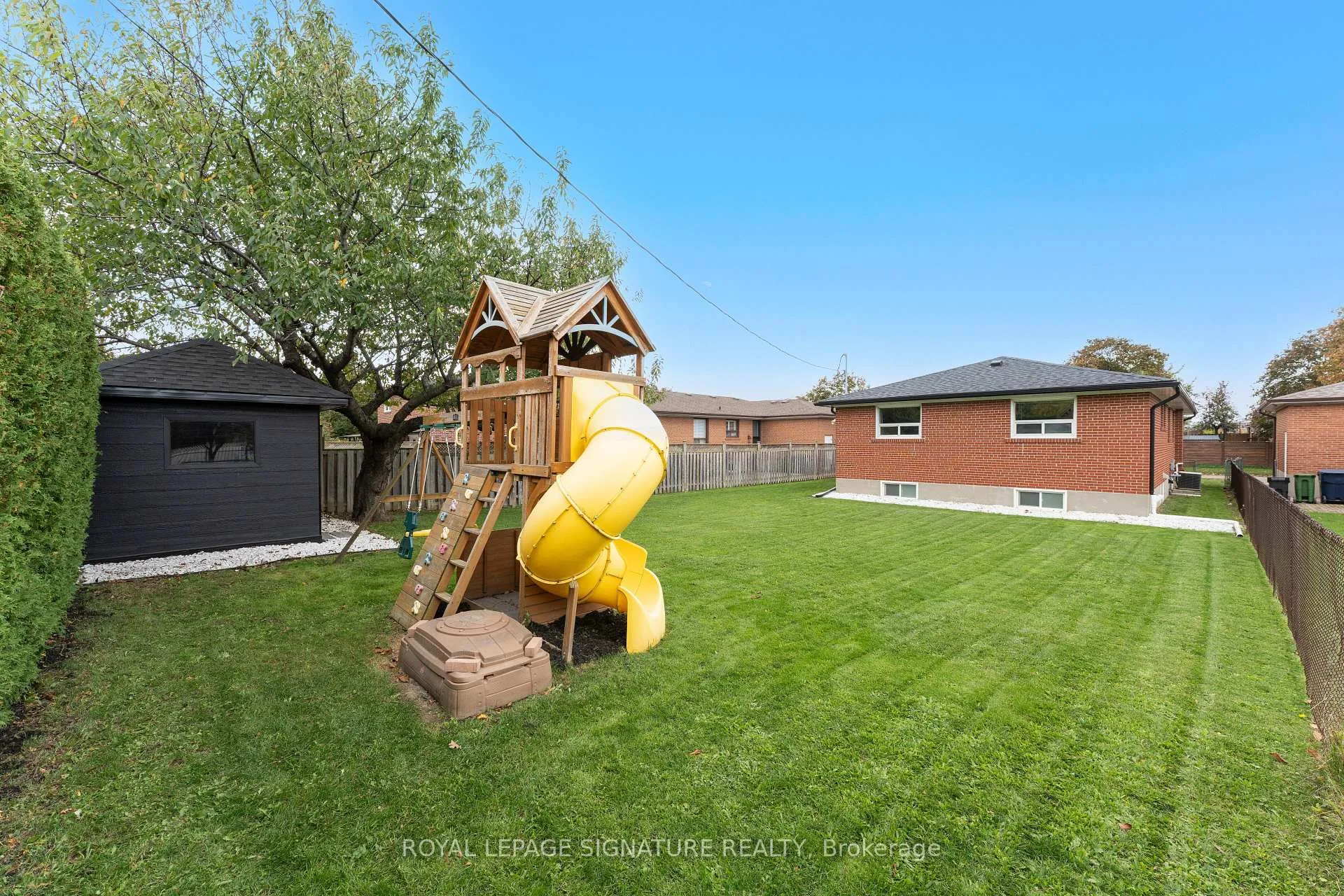 Photo 45 of 5 Westwynd Court, Etobicoke, Willowridge-Martingrove-Richview — HOMEH