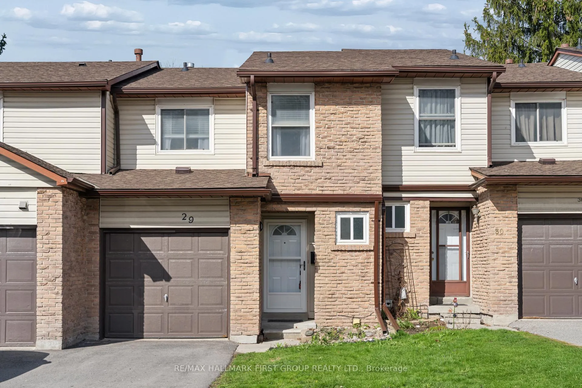 Photo 2 of Unit 29, 1330 Trowbridge Drive, Oshawa, Centennial — HOMEH