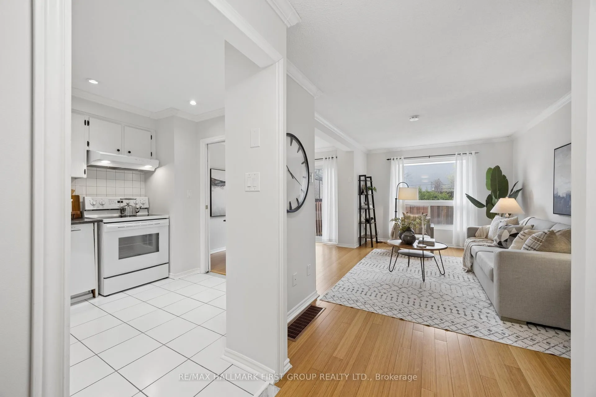 Photo 11 of Unit 29, 1330 Trowbridge Drive, Oshawa, Centennial — HOMEH