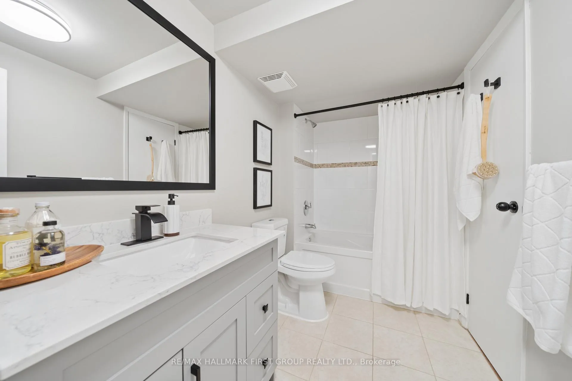 Photo 28 of Unit 29, 1330 Trowbridge Drive, Oshawa, Centennial — HOMEH