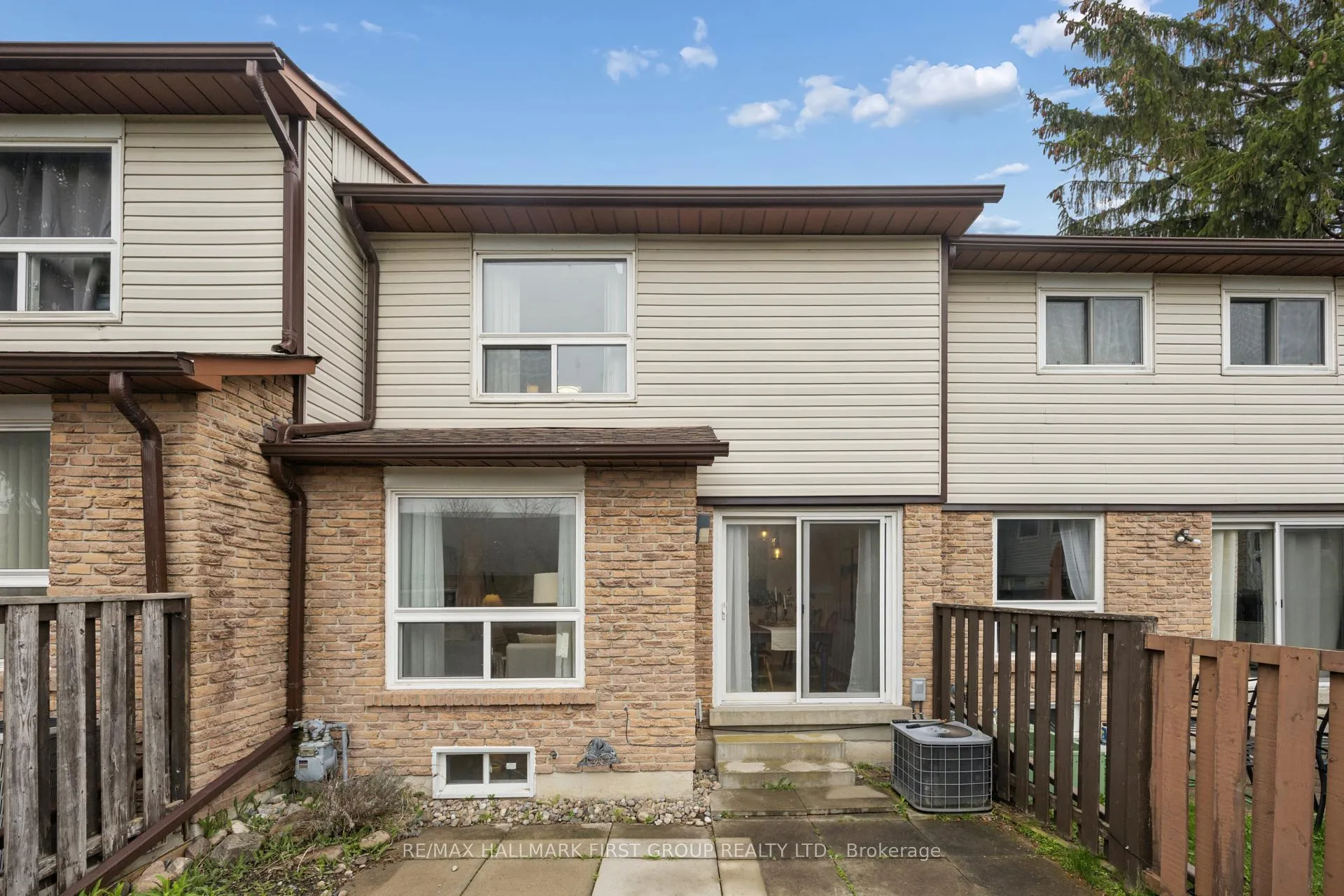 Photo 39 of Unit 29, 1330 Trowbridge Drive, Oshawa, Centennial — HOMEH