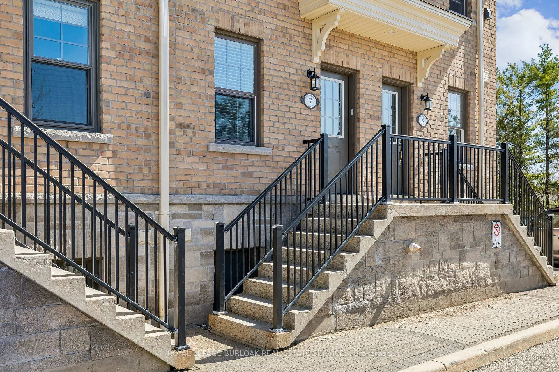 Photo 3 of Unit 7, 807 Gordon Street, Guelph, Kortright West — HOMEH