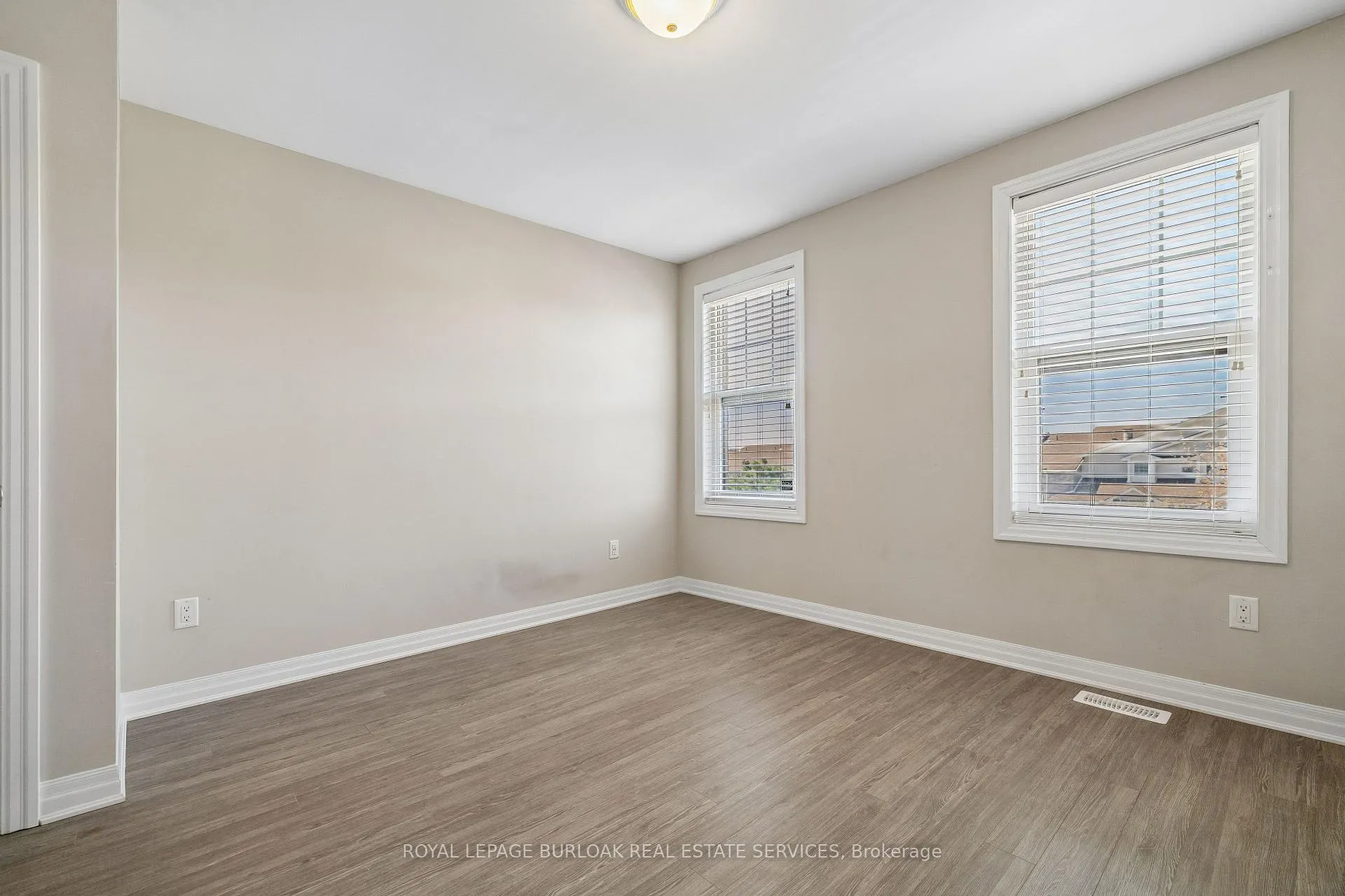 Photo 22 of Unit 7, 807 Gordon Street, Guelph, Kortright West — HOMEH