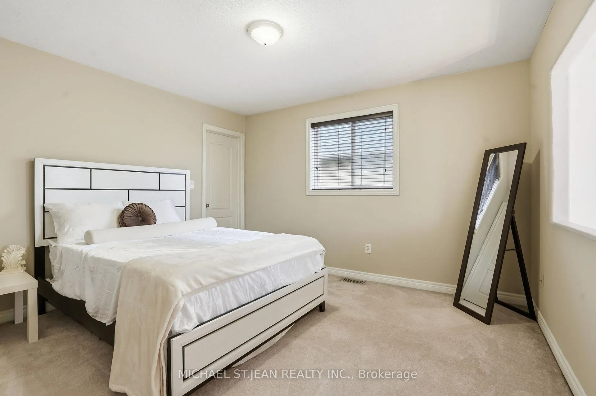 Photo 23 of 4301 Arejay Avenue, Lincoln, Lincoln Lake — HOMEH