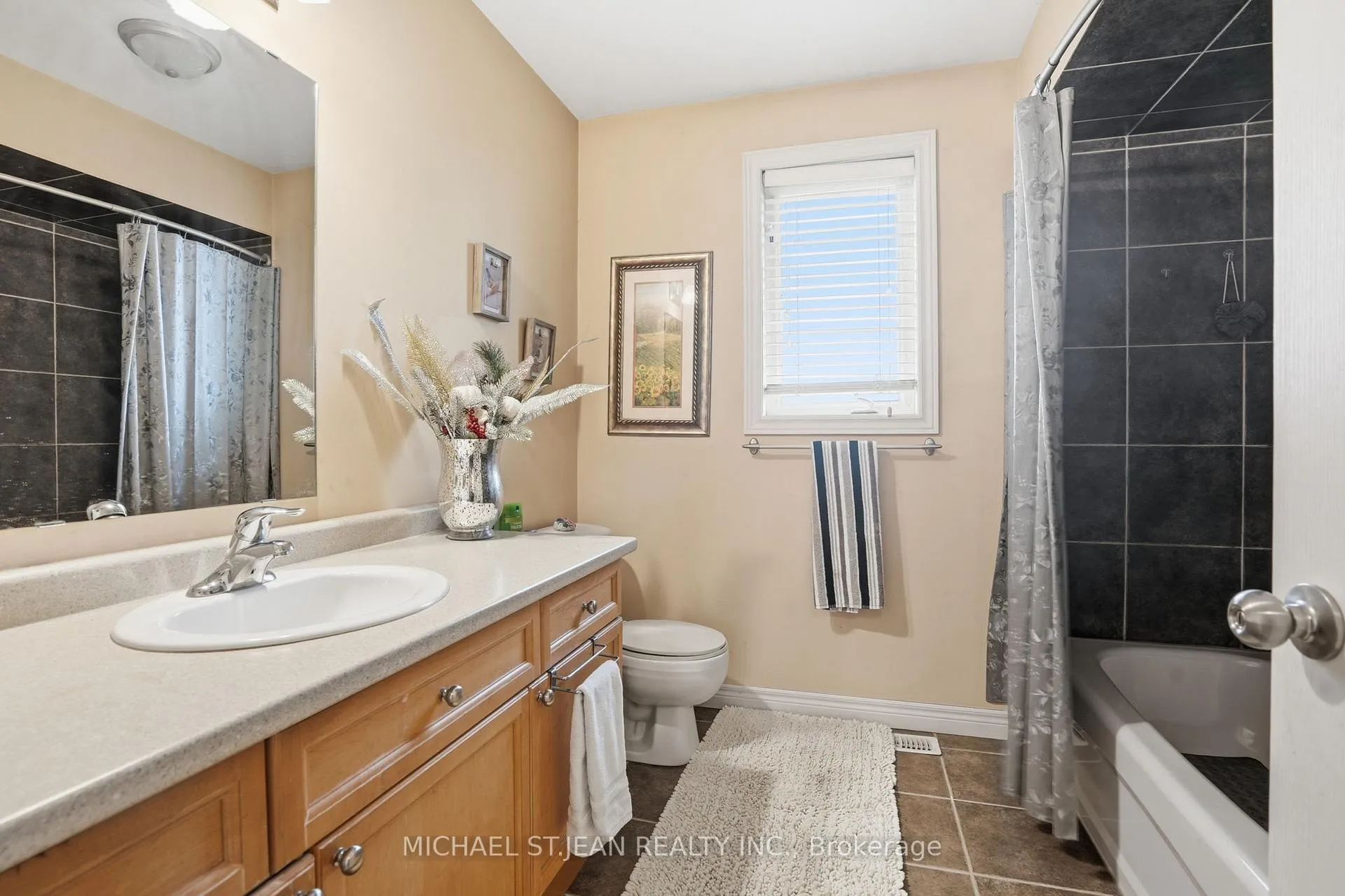 Photo 26 of 4301 Arejay Avenue, Lincoln, Lincoln Lake — HOMEH