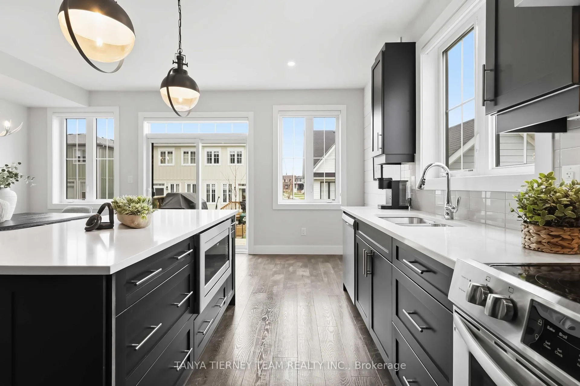 Photo 14 of 106 Sycamore Street, Blue Mountains — HOMEH