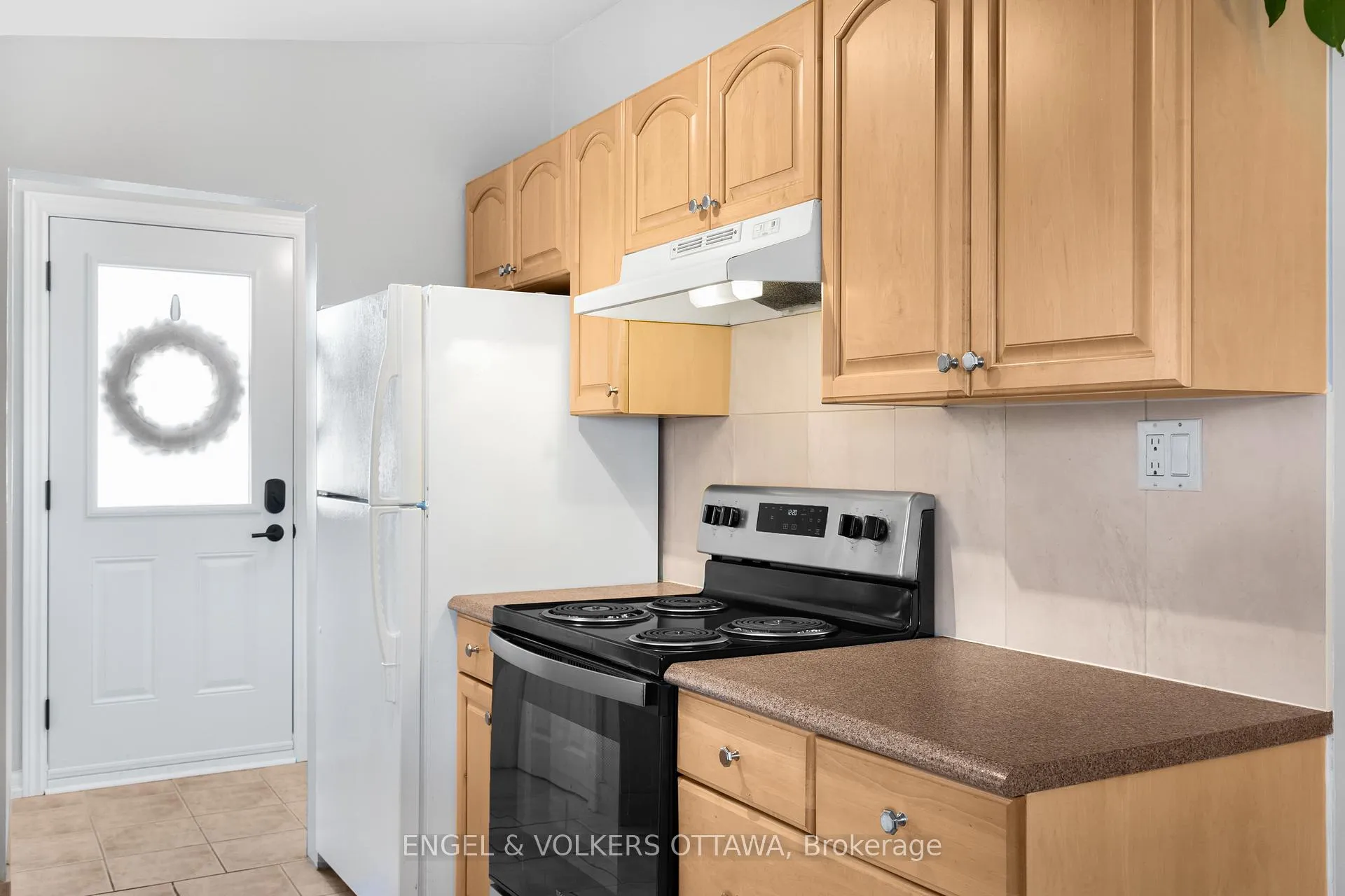 Photo 19 of 1004 Pleasant Park Road, Ottawa, Elmvale Acres/Urbandale — HOMEH
