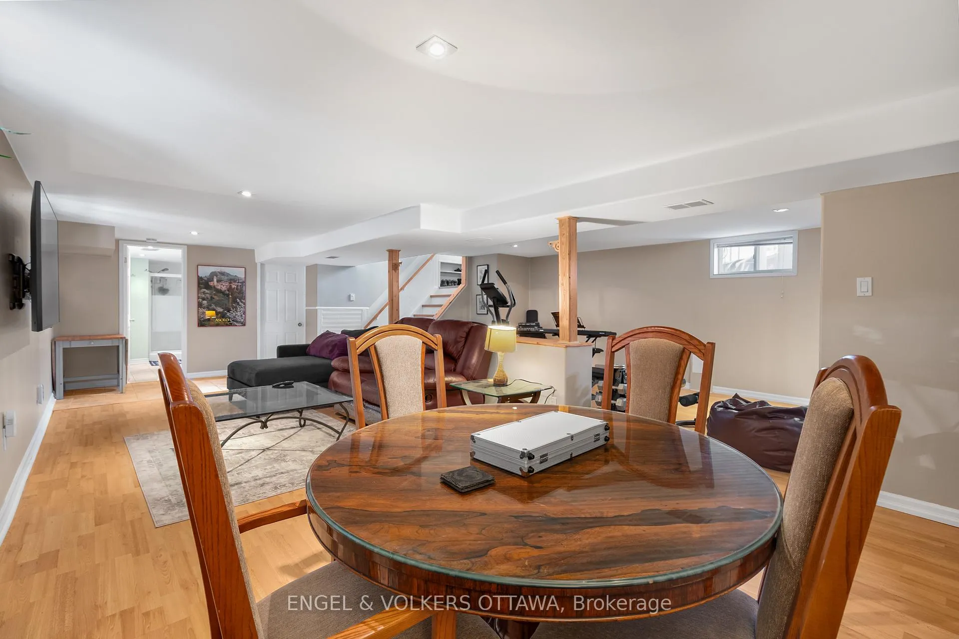 Photo 35 of 1004 Pleasant Park Road, Ottawa, Elmvale Acres/Urbandale — HOMEH