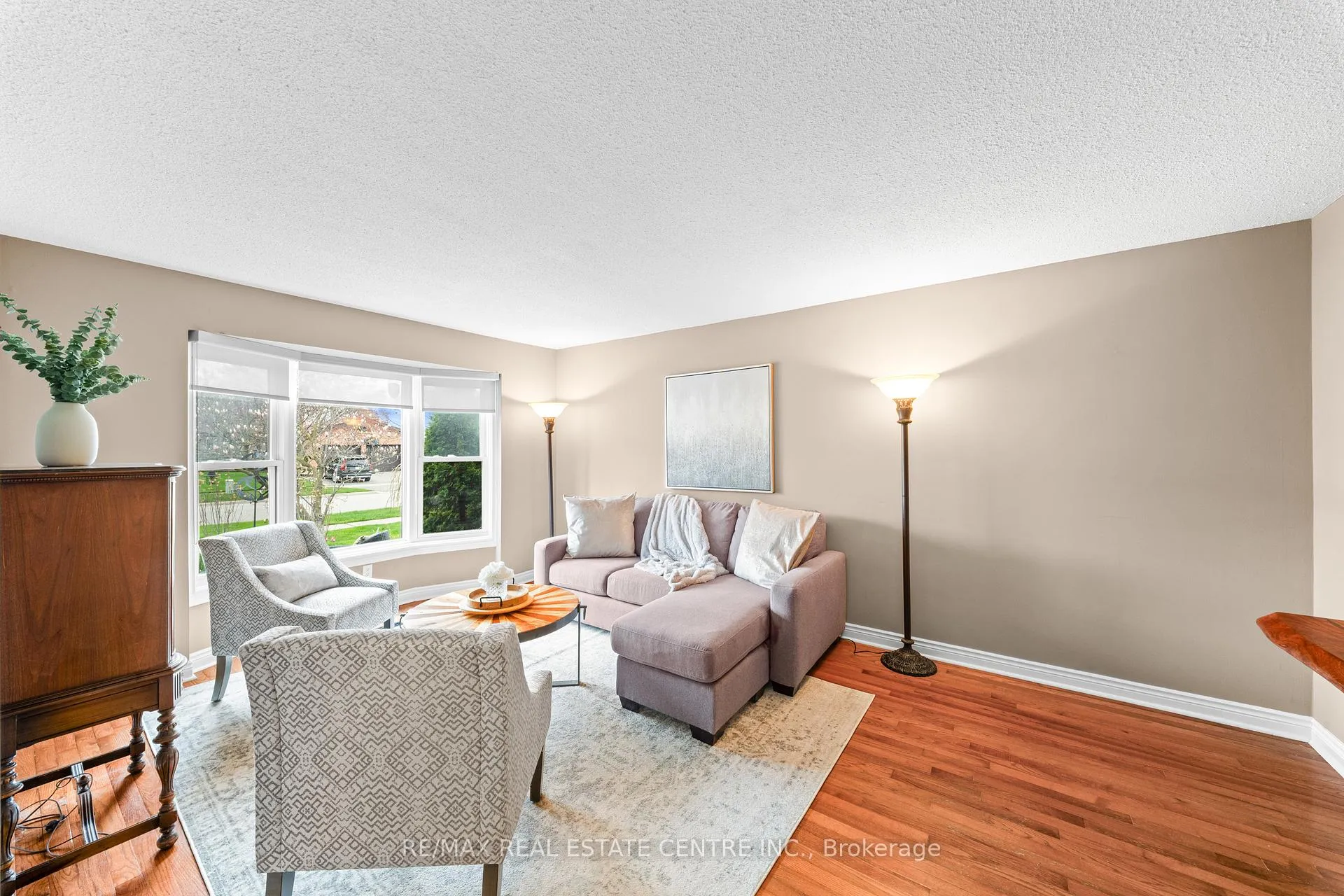 Photo 10 of 104 Mikado Crescent, Brampton, Central Park — HOMEH
