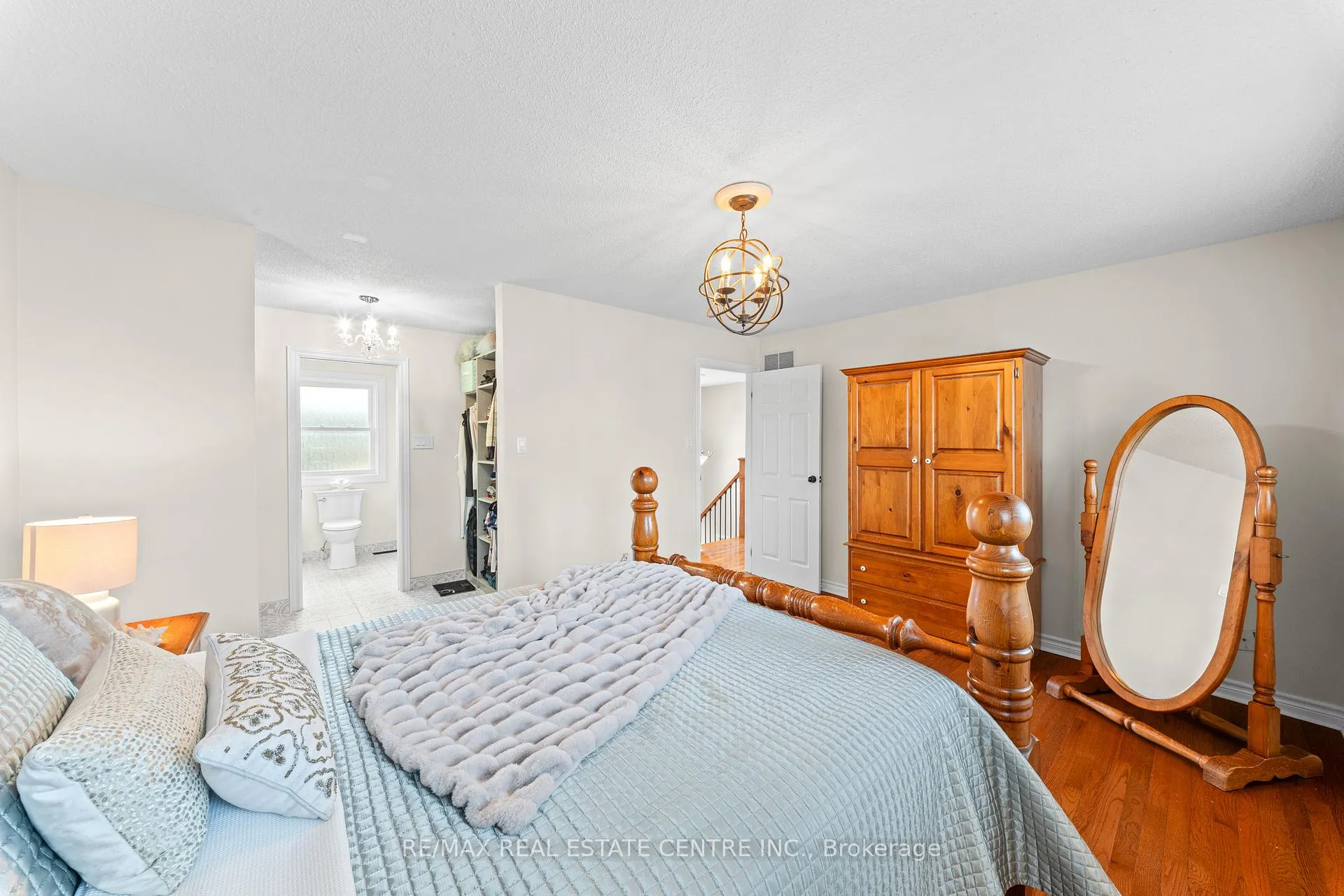 Photo 32 of 104 Mikado Crescent, Brampton, Central Park — HOMEH