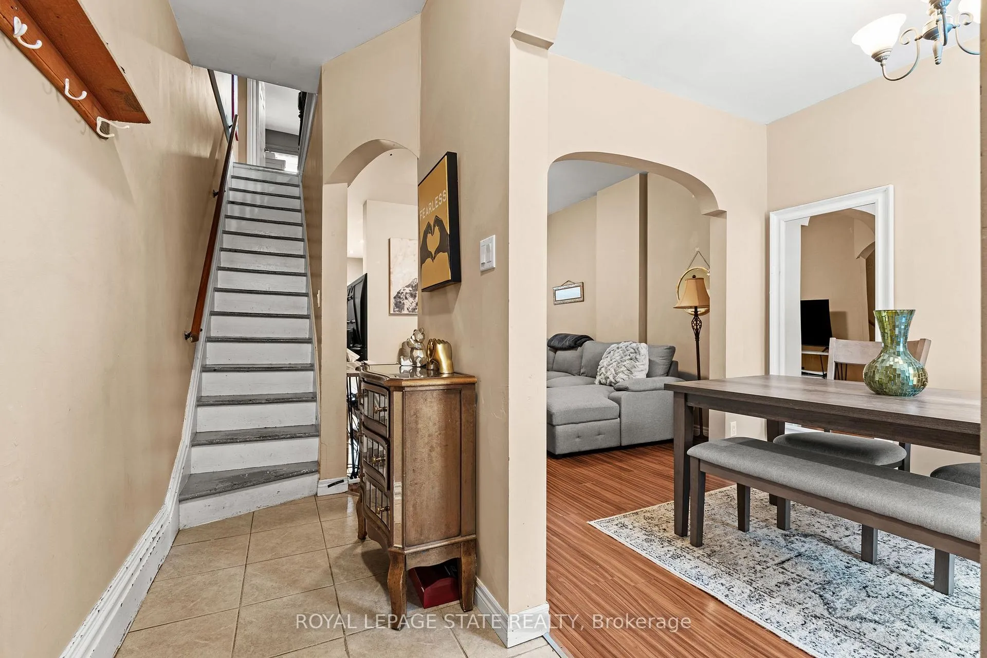 Photo 4 of 78 Clyde Street E, Hamilton, Landsdale — HOMEH