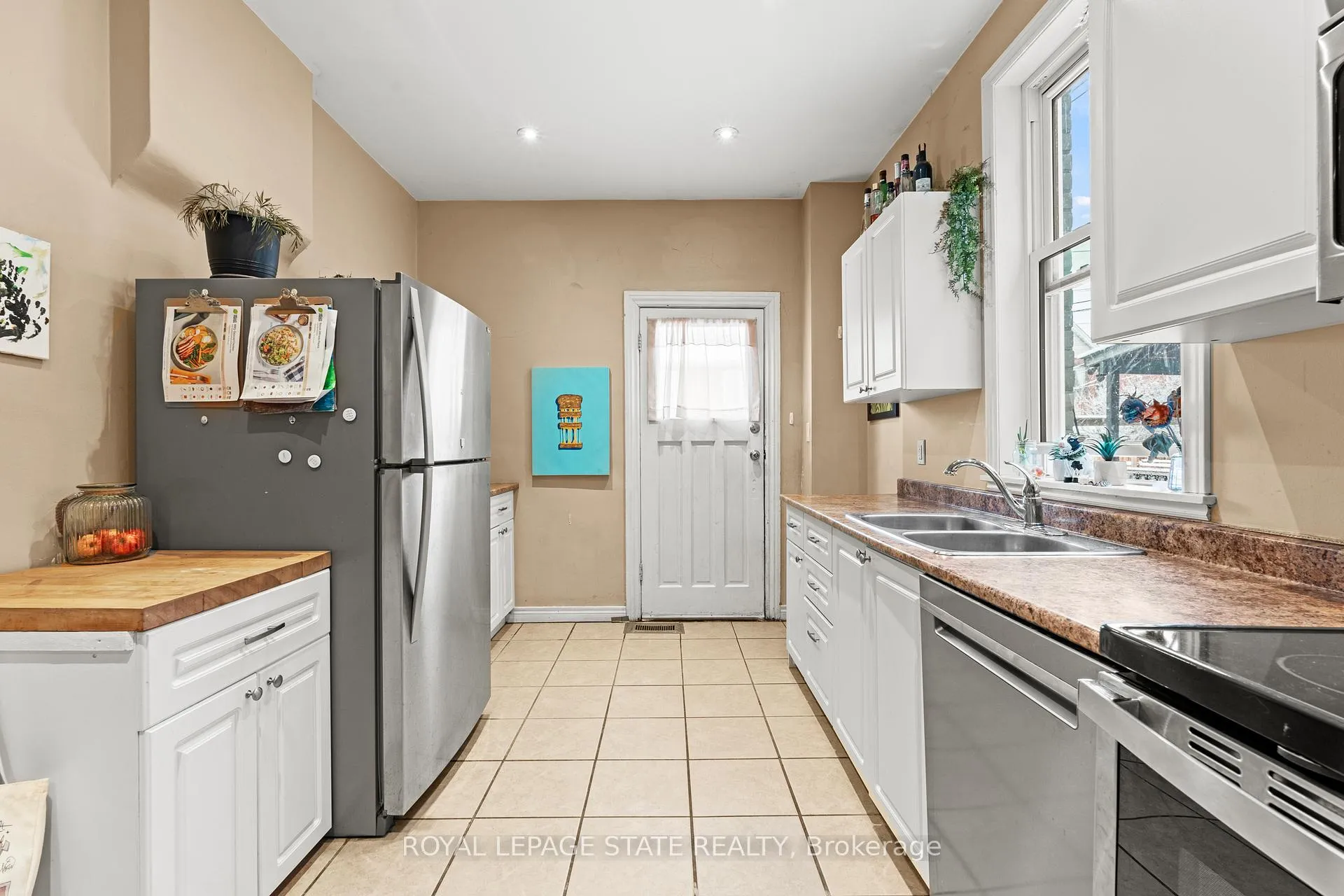 Photo 11 of 78 Clyde Street E, Hamilton, Landsdale — HOMEH