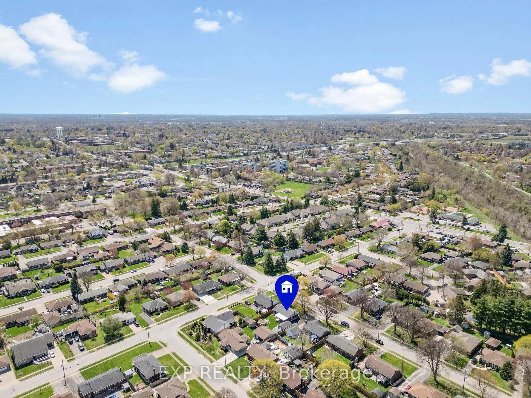 Photo 32 of 5010 David Avenue, Niagara Falls, Cherrywood — HOMEH