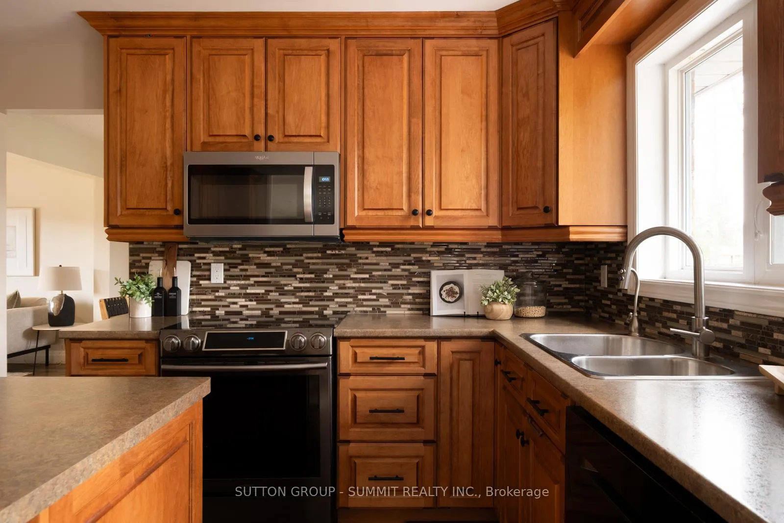 Photo 19 of 27 Millbridge Crescent, Pelham, Fonthill — HOMEH