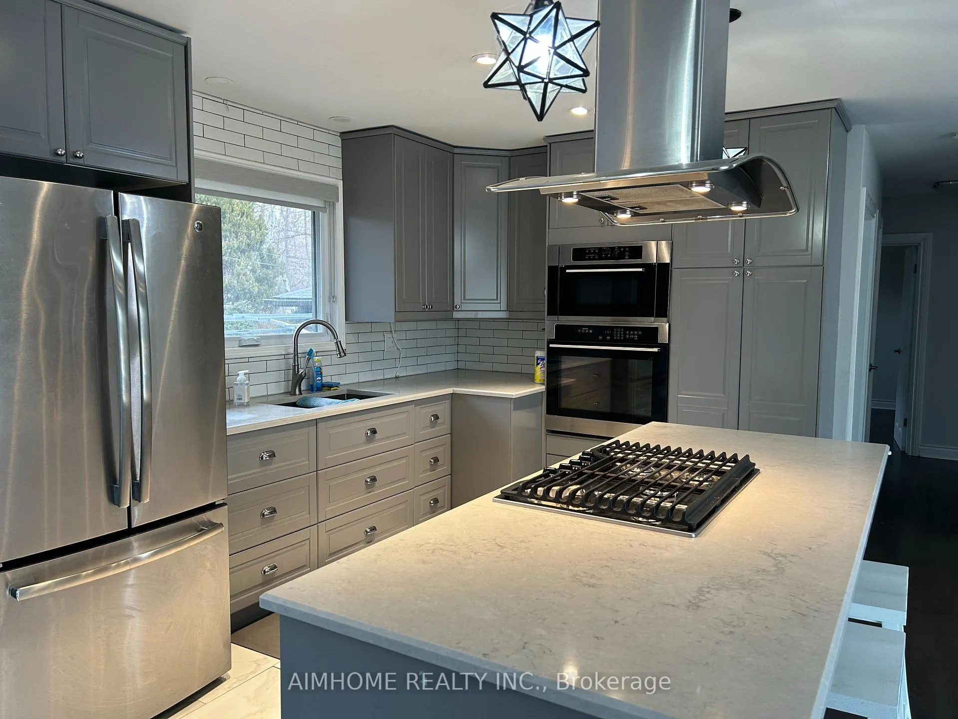 Photo 1 of 2415 Edith Avenue, Burlington, Roseland — HOMEH