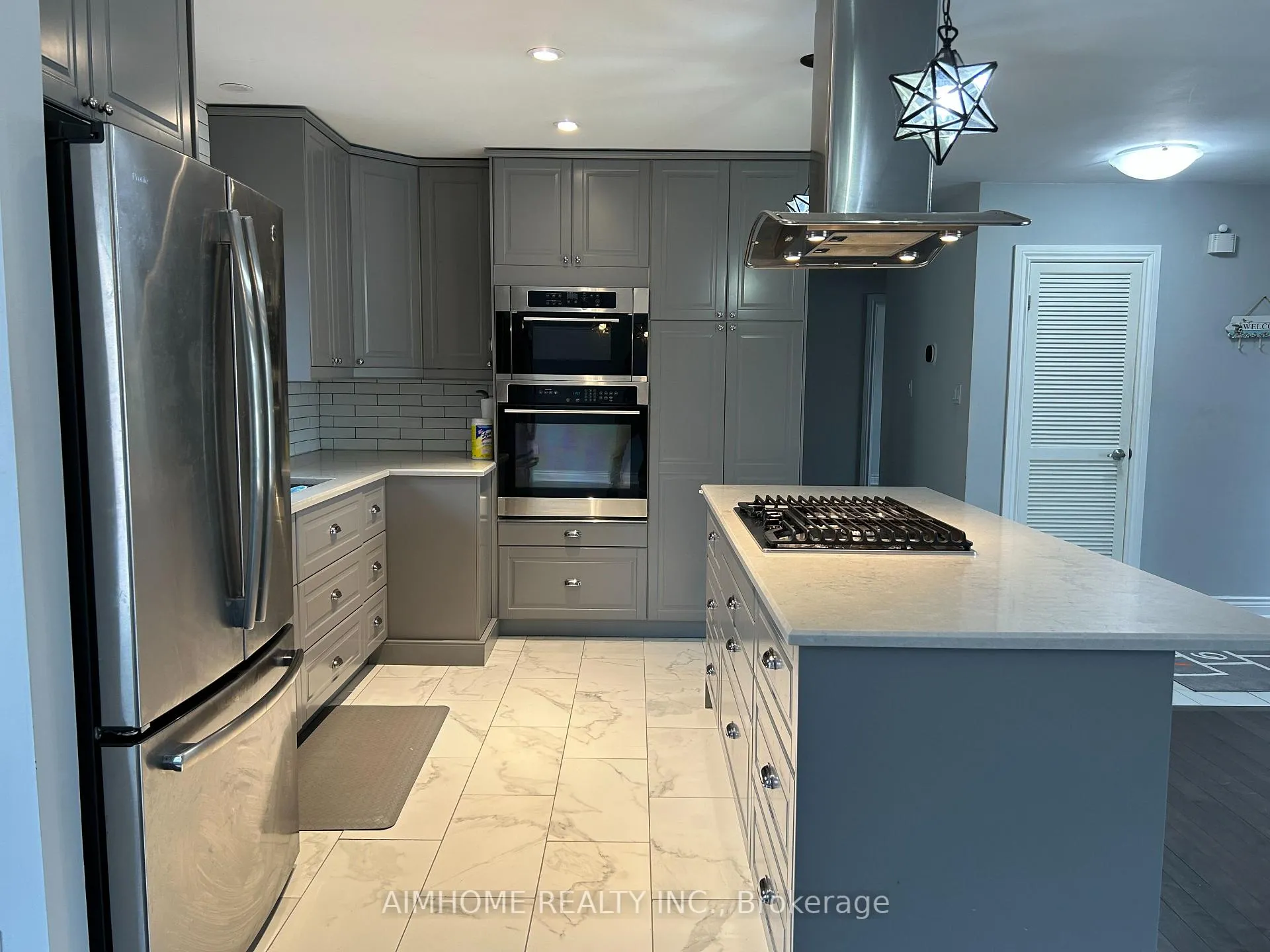 Photo 2 of 2415 Edith Avenue, Burlington, Roseland — HOMEH