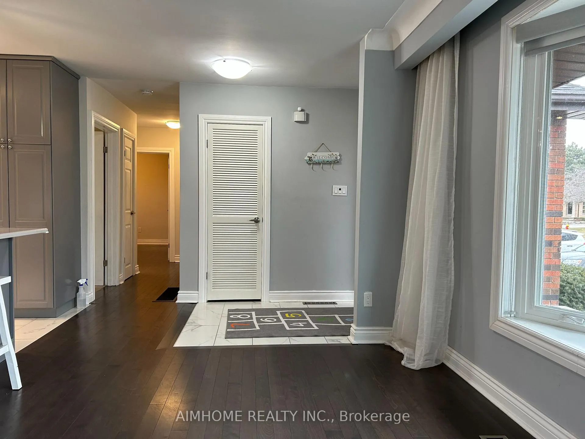 Photo 10 of 2415 Edith Avenue, Burlington, Roseland — HOMEH