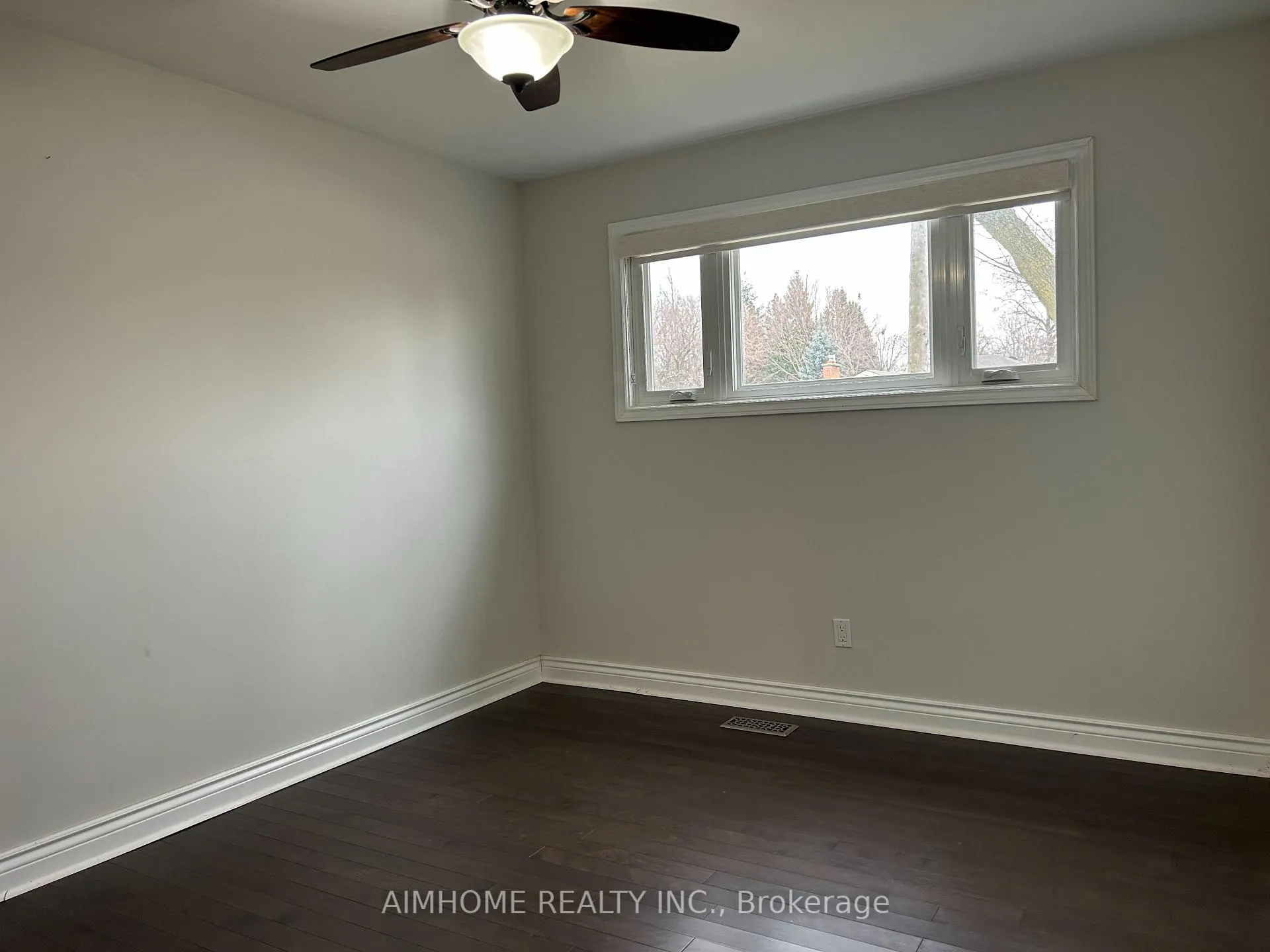 Photo 16 of 2415 Edith Avenue, Burlington, Roseland — HOMEH
