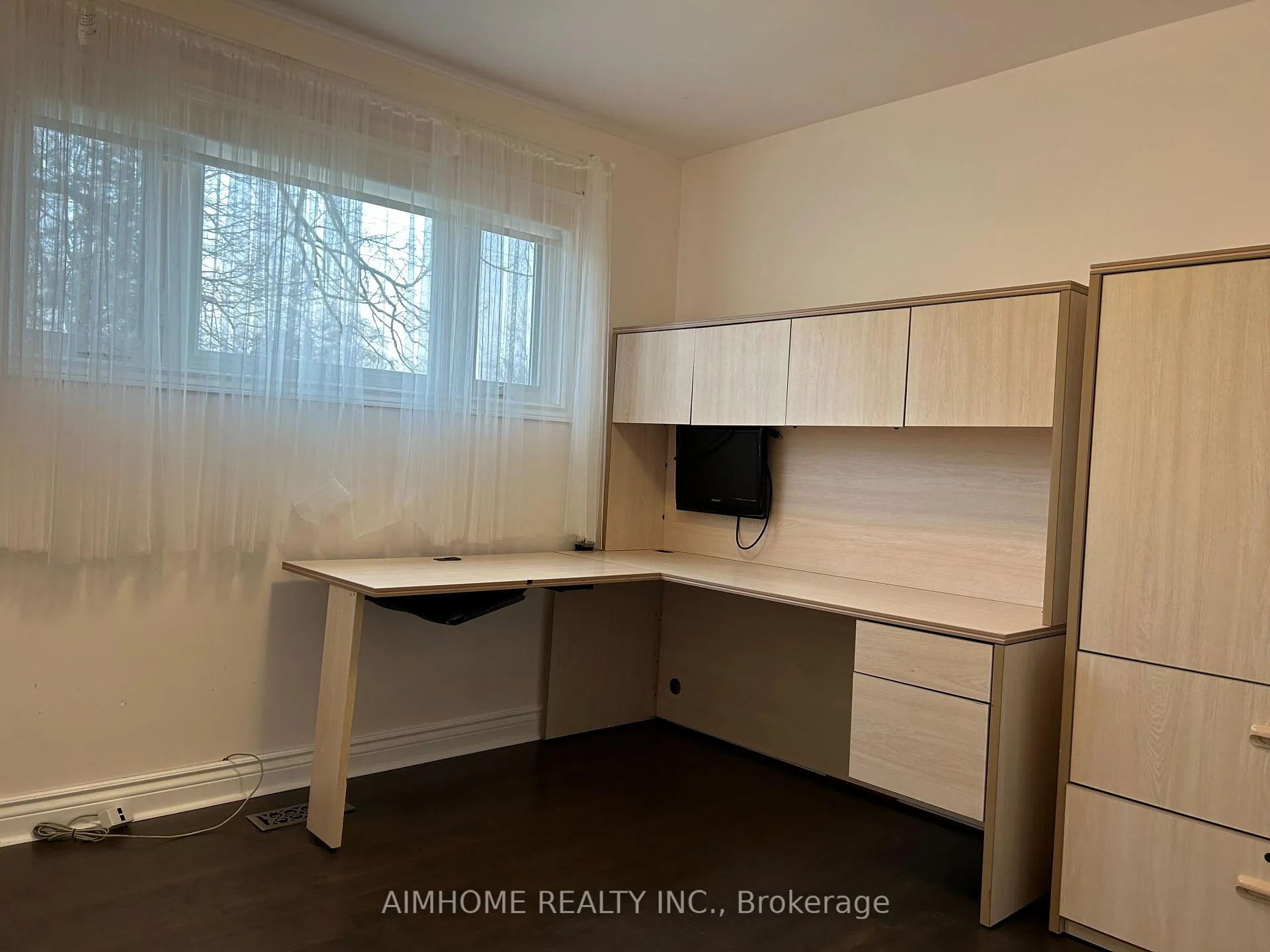 Photo 17 of 2415 Edith Avenue, Burlington, Roseland — HOMEH