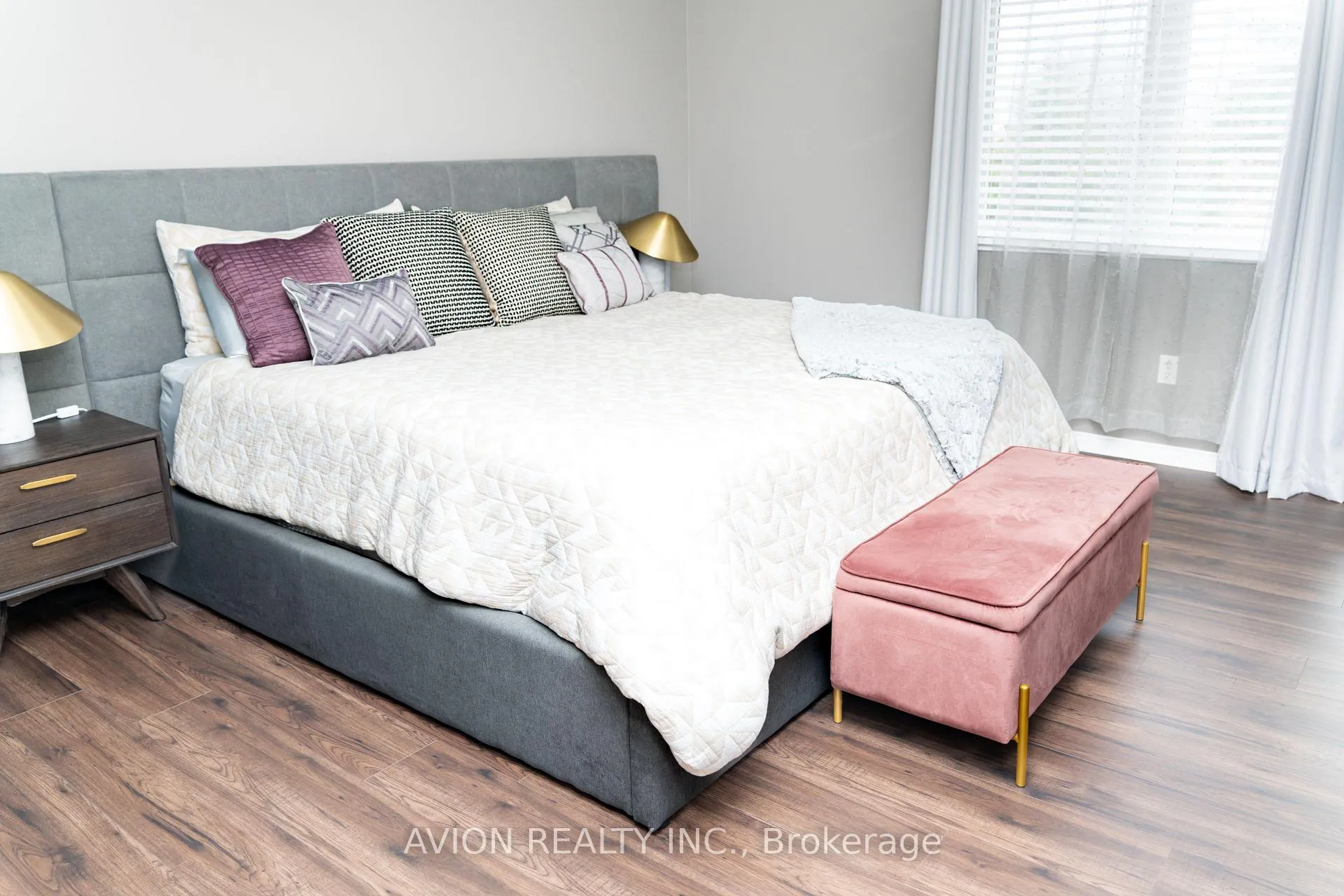 Photo 7 of 22 Marriner Crescent, Ajax, Northeast Ajax — HOMEH