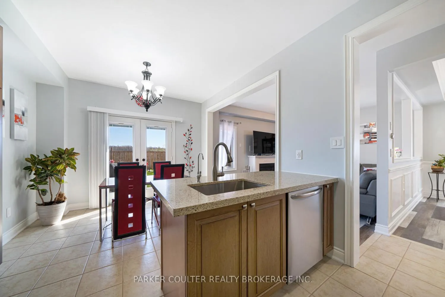 Photo 14 of 117 Winchester Terrace, Barrie, Rural Barrie Southeast — HOMEH