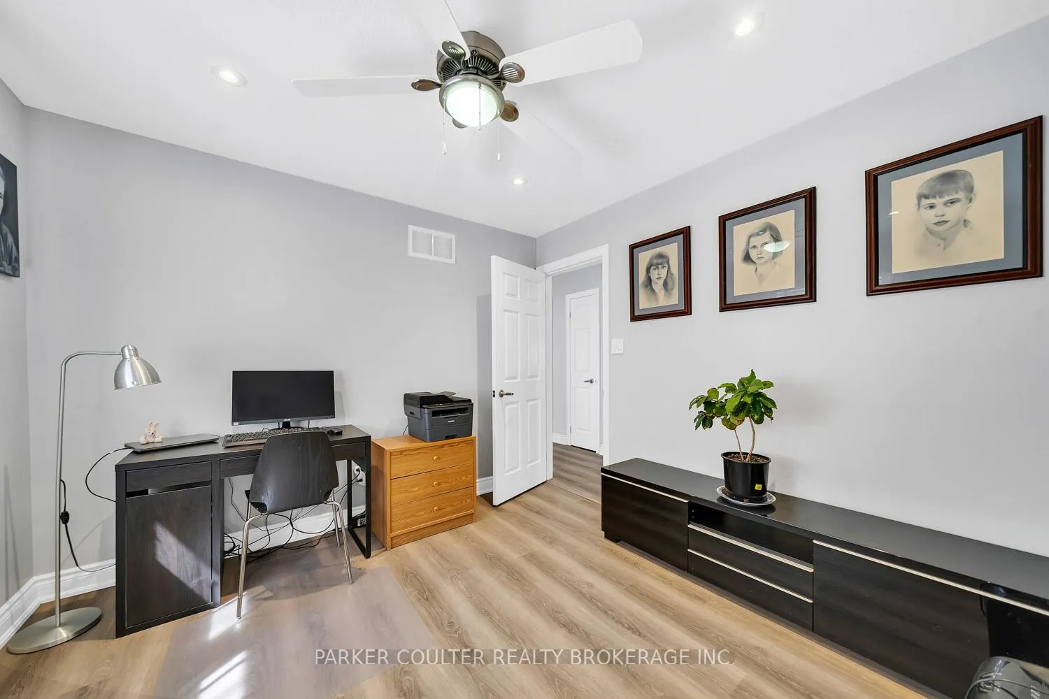 Photo 23 of 117 Winchester Terrace, Barrie, Rural Barrie Southeast — HOMEH