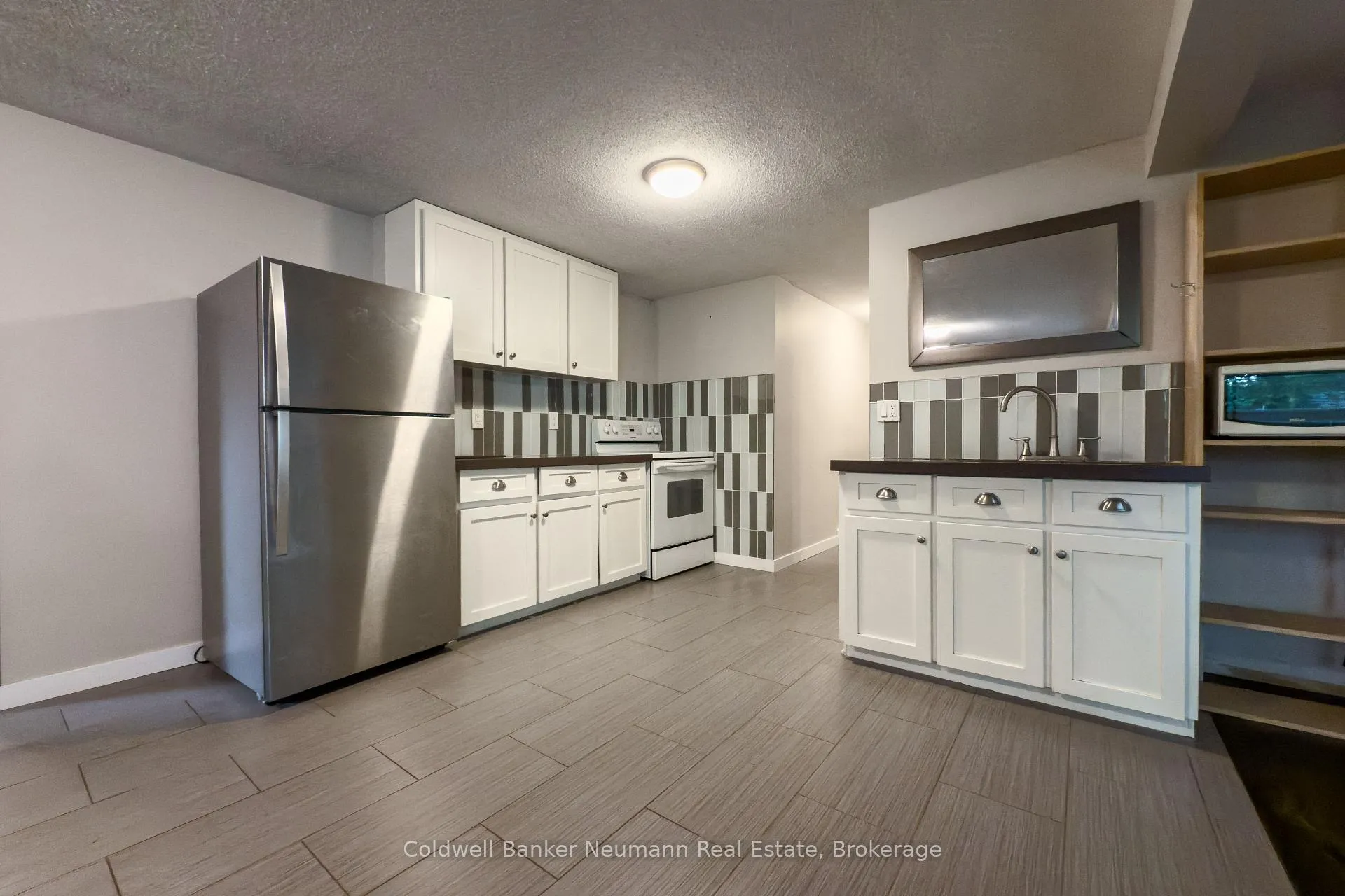 Photo 3 of Unit Lower, 723 Scottsdale Drive, Guelph, Kortright West — HOMEH