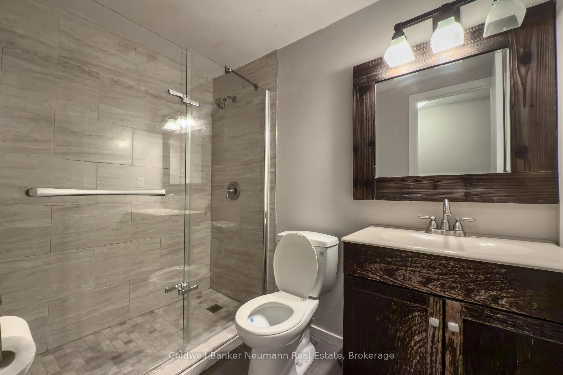 Photo 9 of Unit Lower, 723 Scottsdale Drive, Guelph, Kortright West — HOMEH