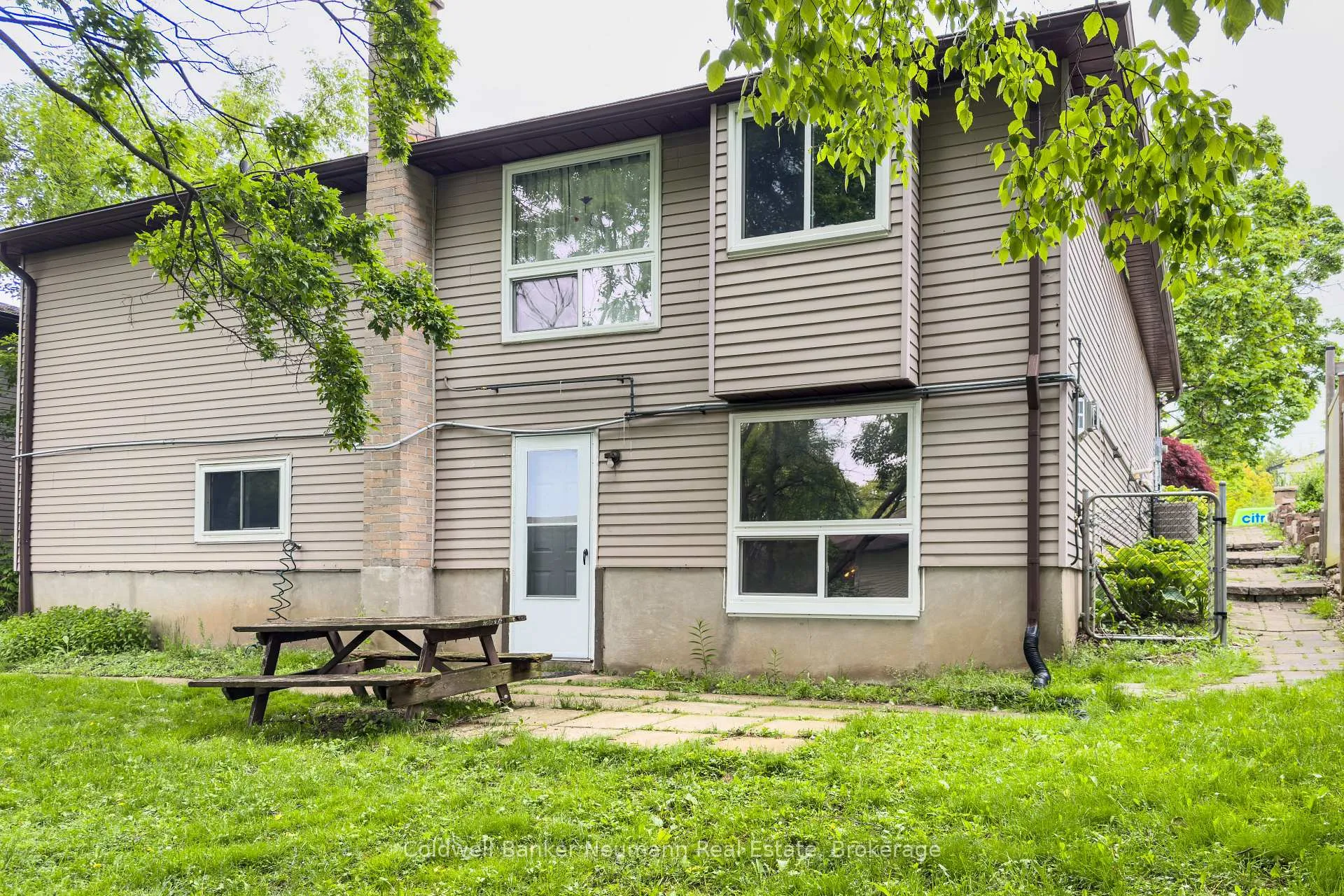 Photo 11 of Unit Lower, 723 Scottsdale Drive, Guelph, Kortright West — HOMEH
