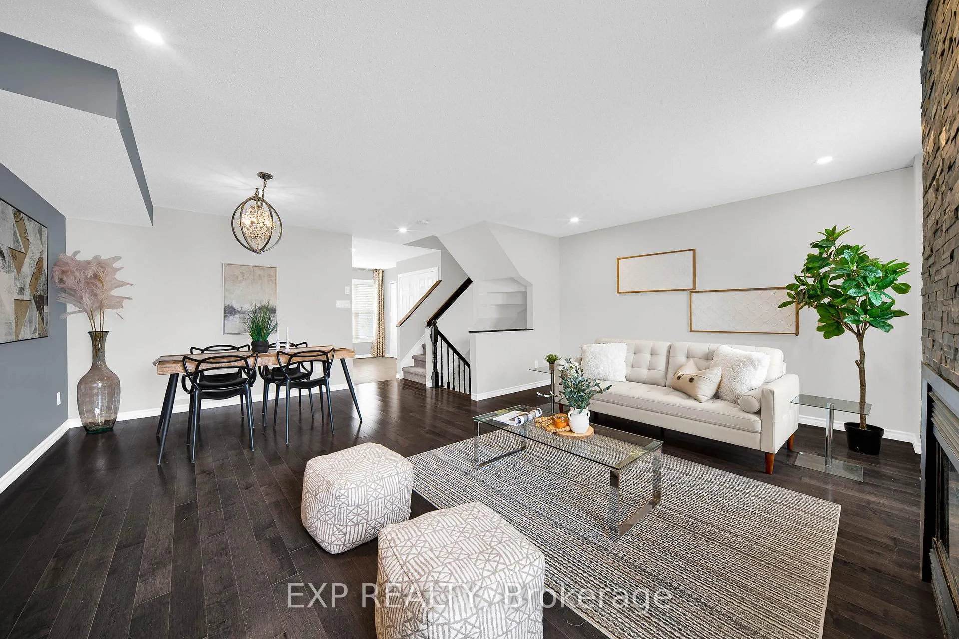 Photo 7 of 143 Arcola Private, Ottawa, Overbrook/Castle Heights — HOMEH
