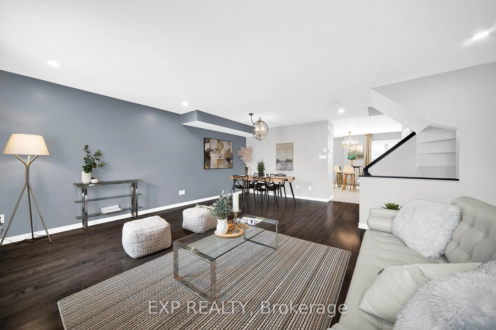 Photo 8 of 143 Arcola Private, Ottawa, Overbrook/Castle Heights — HOMEH