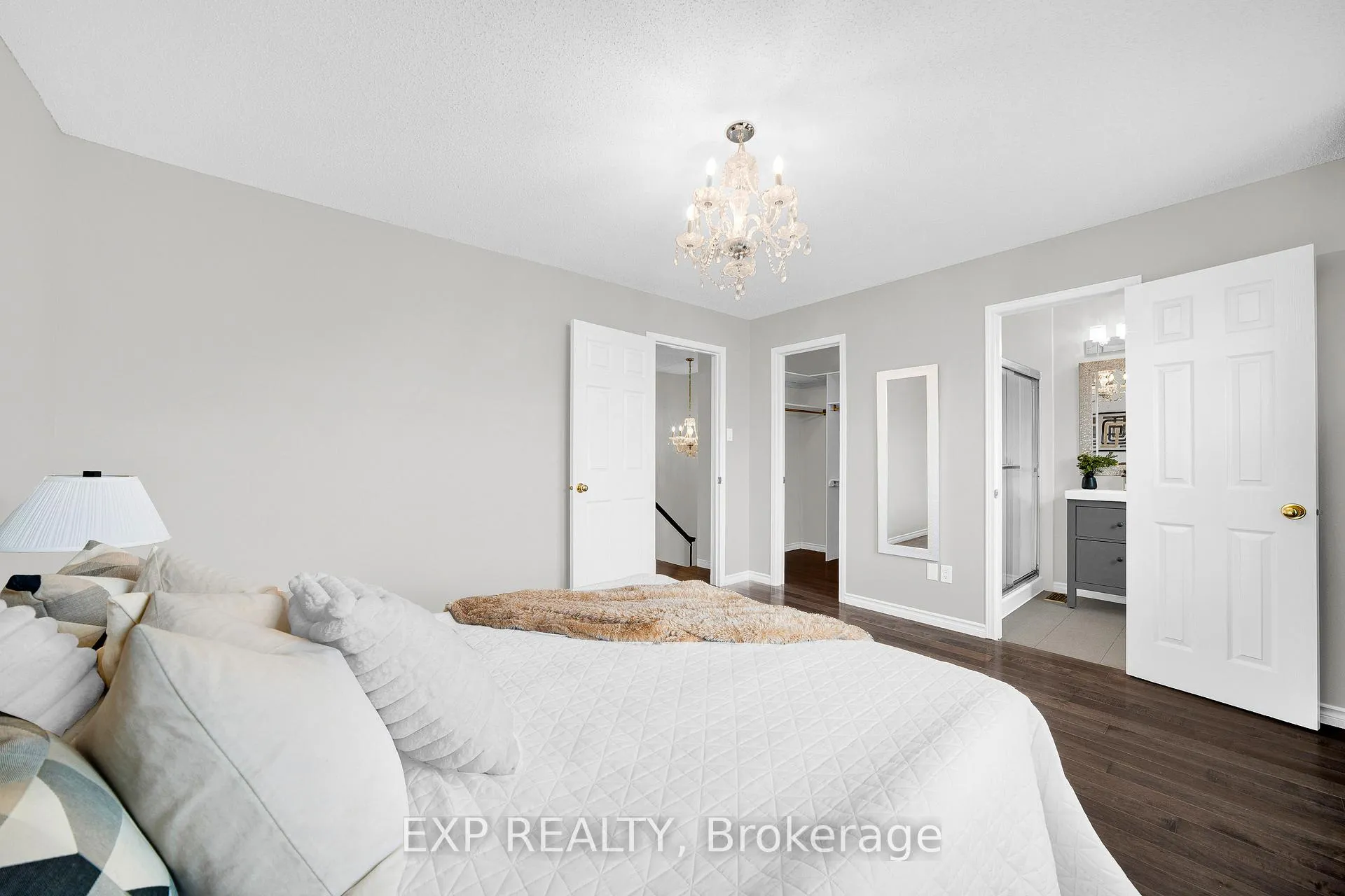 Photo 22 of 143 Arcola Private, Ottawa, Overbrook/Castle Heights — HOMEH