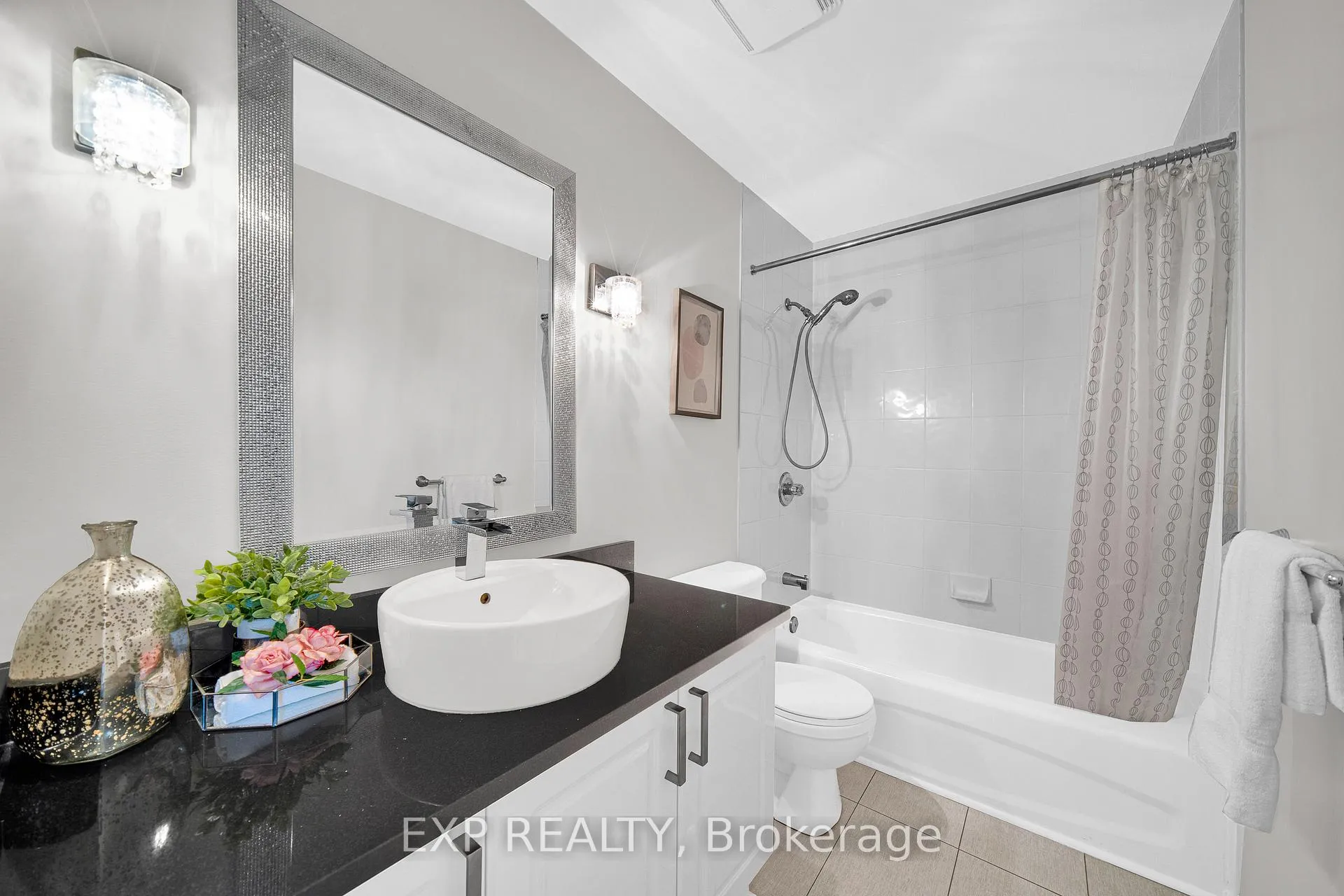 Photo 30 of 143 Arcola Private, Ottawa, Overbrook/Castle Heights — HOMEH